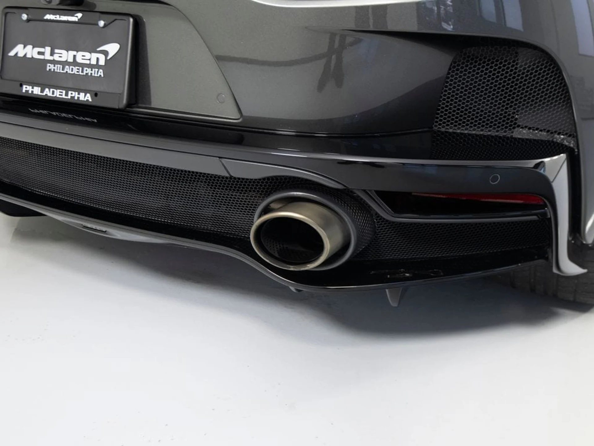 mph040_2189046203_069ba536a6cb30d0adb152fcfa387f8bx_ef37c0b890