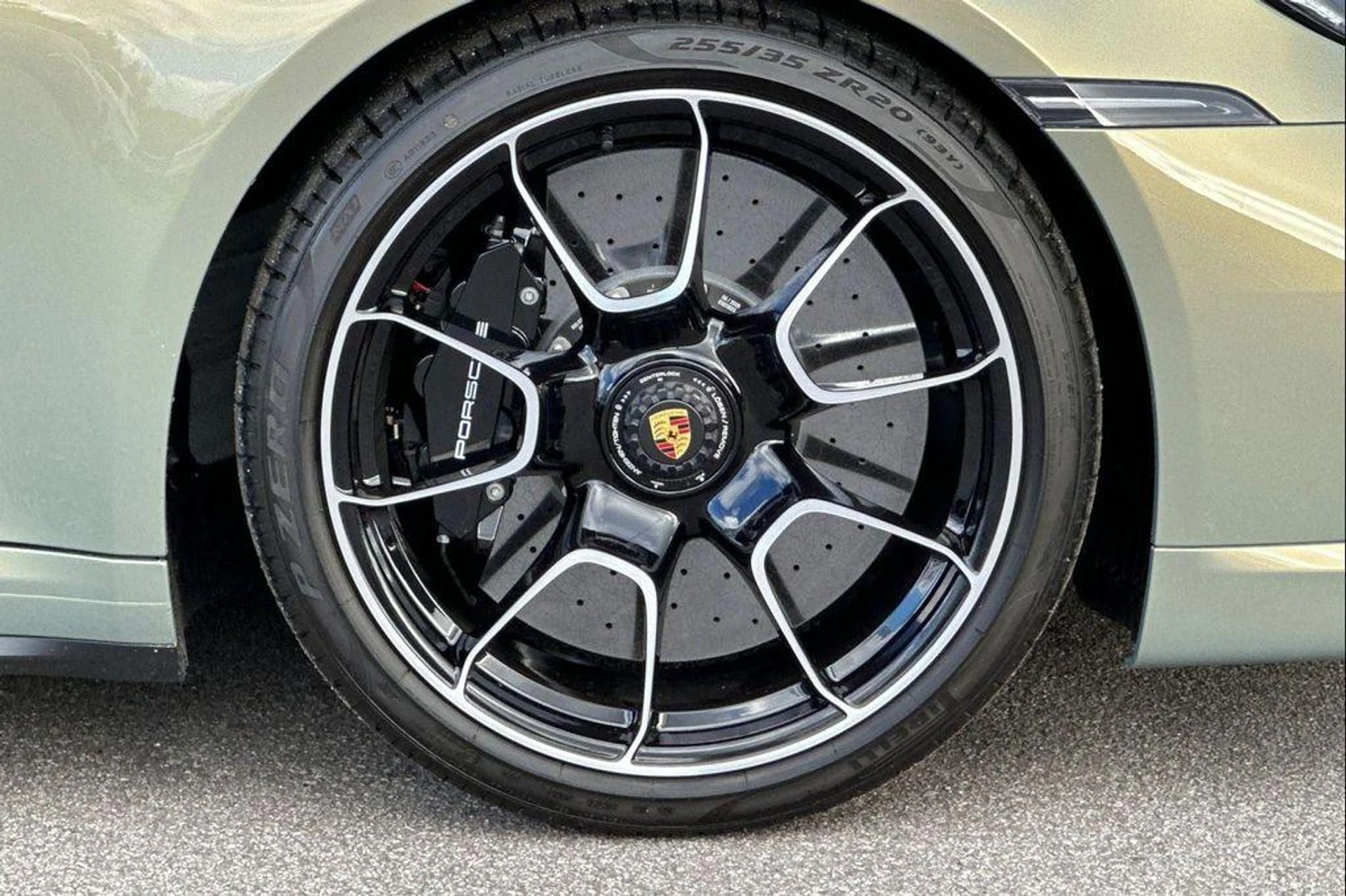 mph040_220936829_2n_YMUNK_Lm_C9f_Yaov0_GJ_Vye_I5u_IY_0ea04afc64