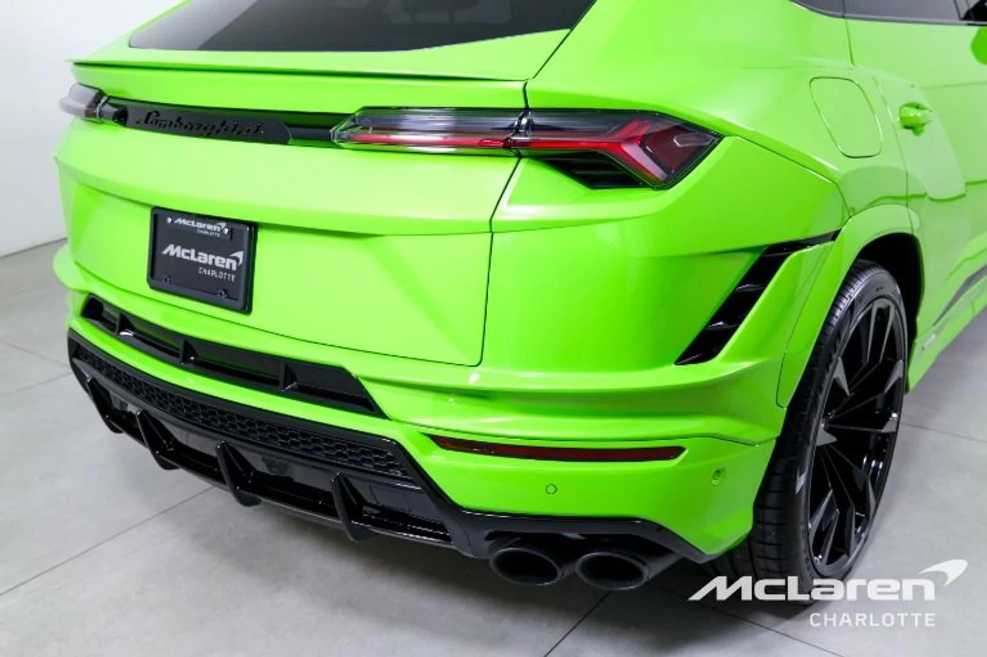 mph040_2220855913_Used_2024_Lamborghini_Urus_S_7fac4c3571