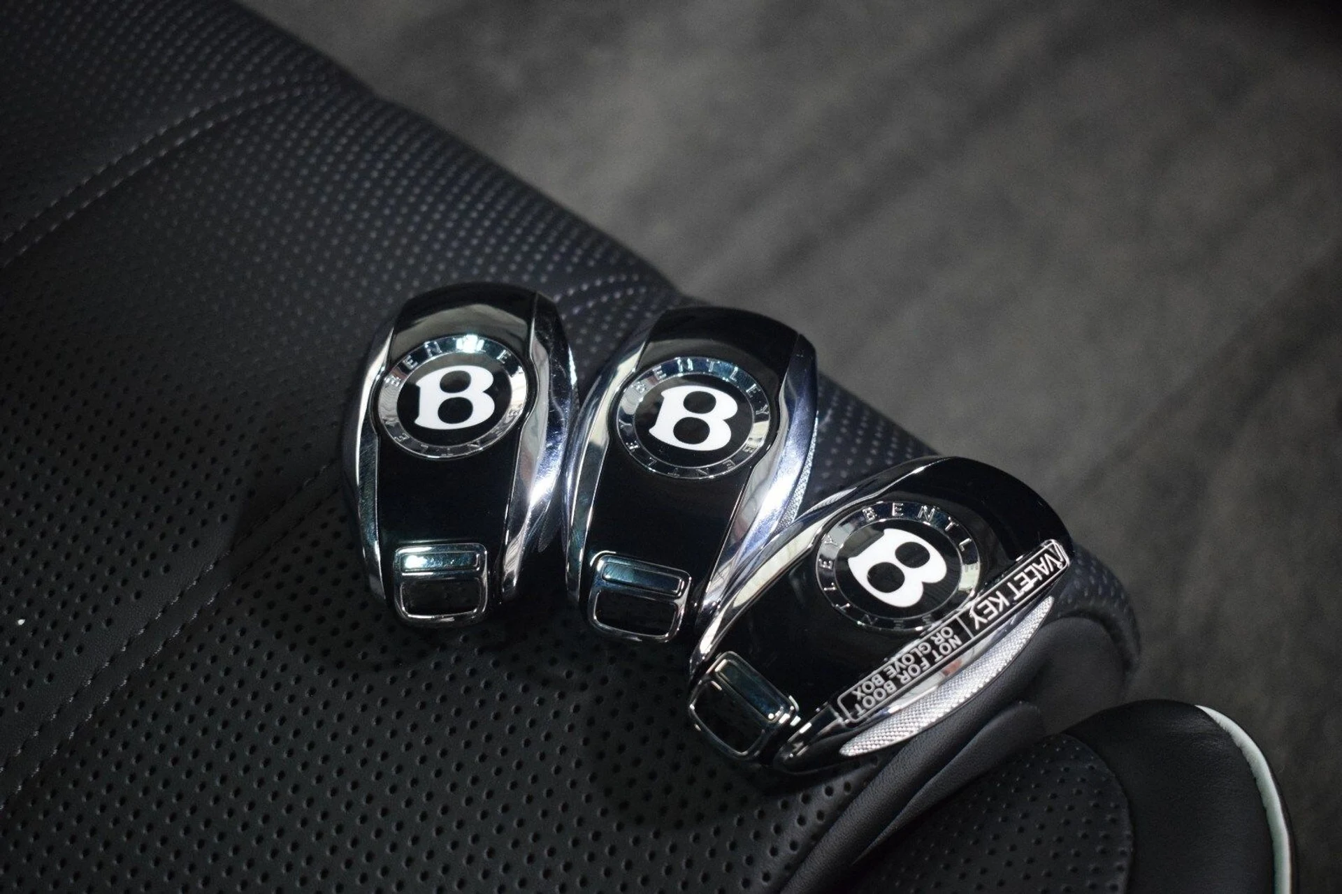 mph040_2221228537_4272a711be0a62c5746005663d5f318ex_56109c8acf