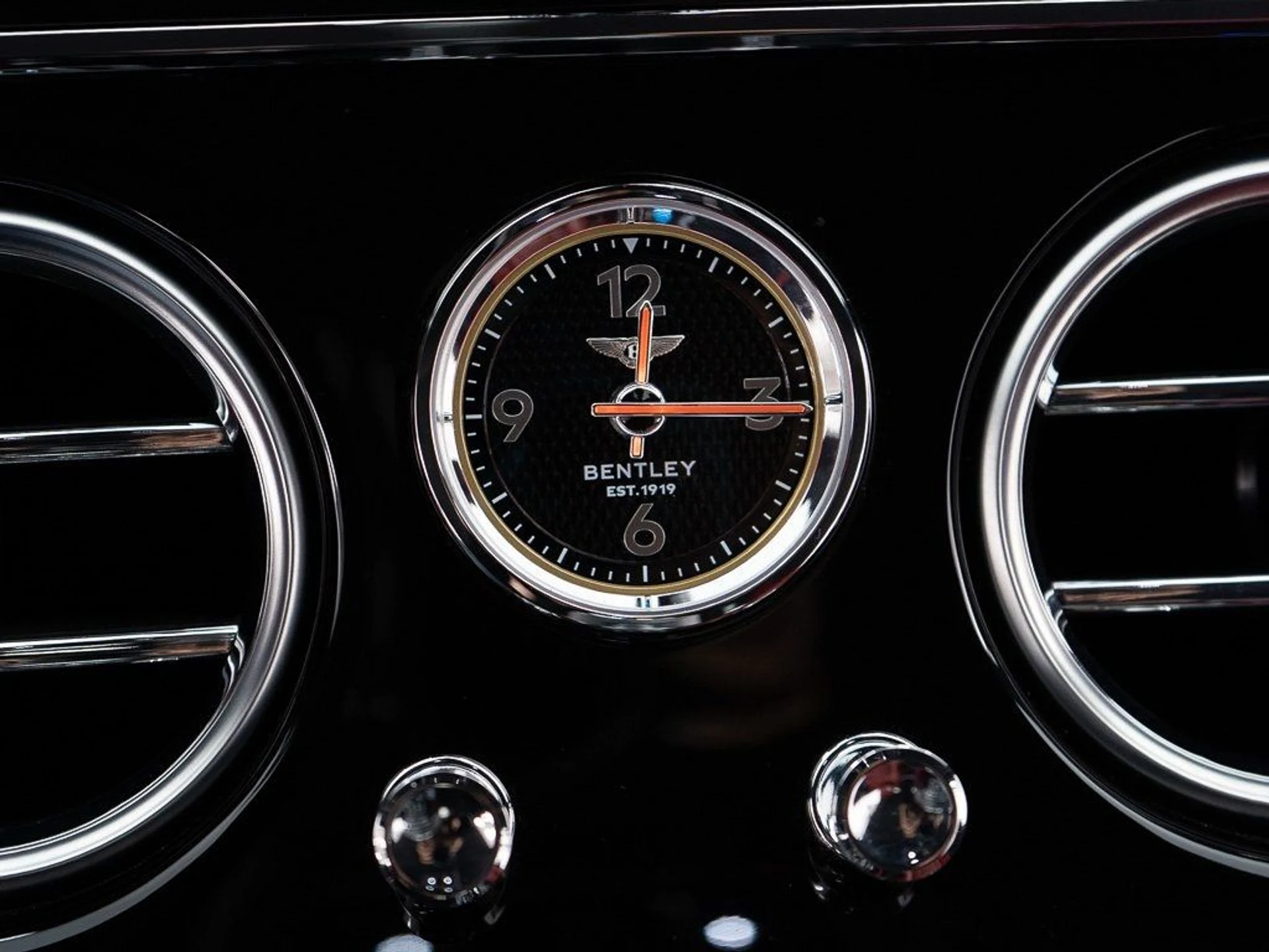 mph040_2230756183_cb8e6d4bc20cee485a7f8c992a7d61f5_cbc6c17049