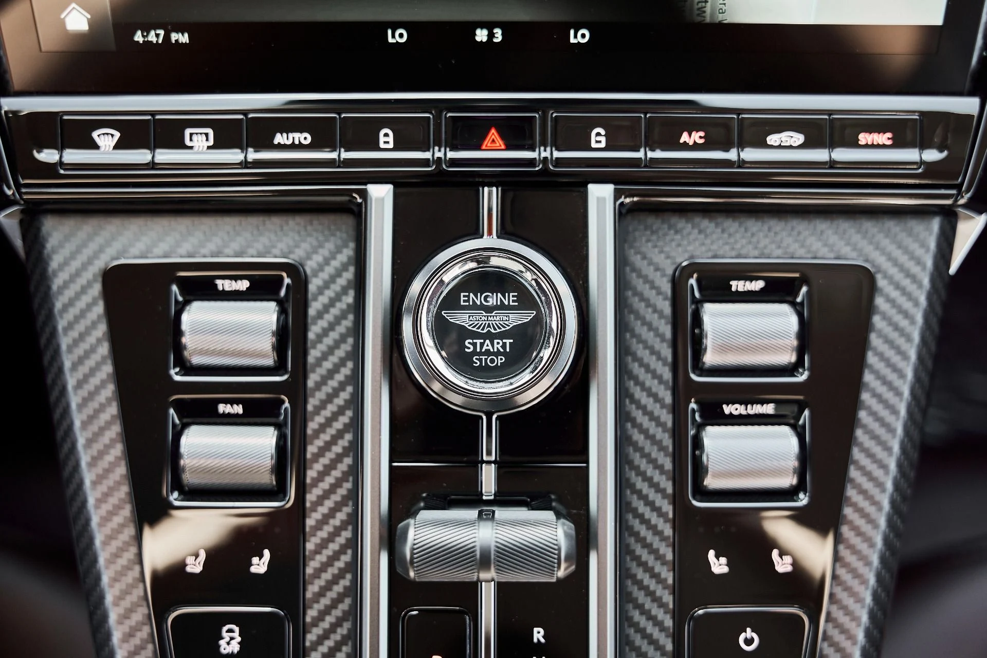 mph040_224390575_Used_2026_Aston_Martin_Vantage_S_1778102509_7d4c40ef8d