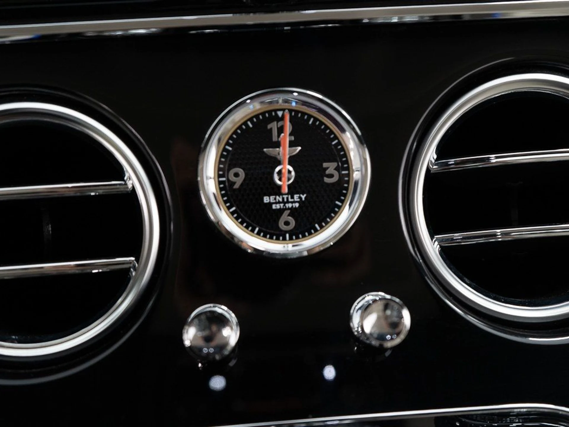 mph040_2248514958_806fffd8125d0c77620102253603d309_991c00383f