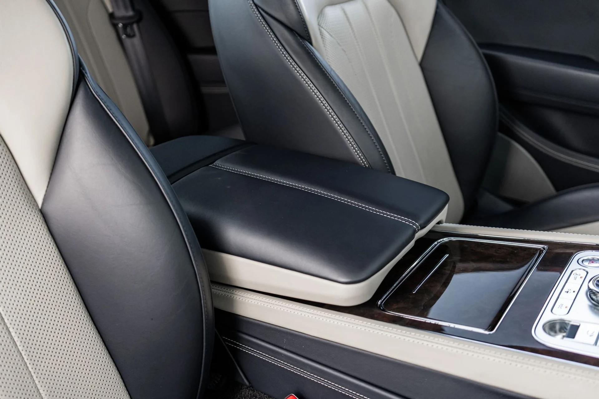 mph040_2249766881_98932013_028c_4e5e_b282_04d9b083507a_28a38cb942