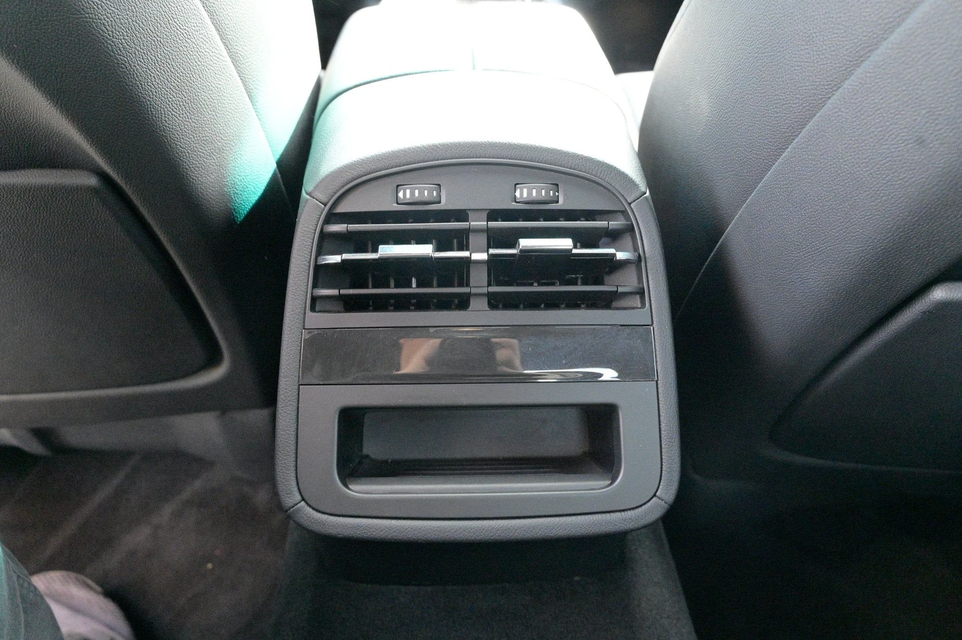 mph040_2255333176_a46f20285ed7498b96909b8b63110322_997b84914d