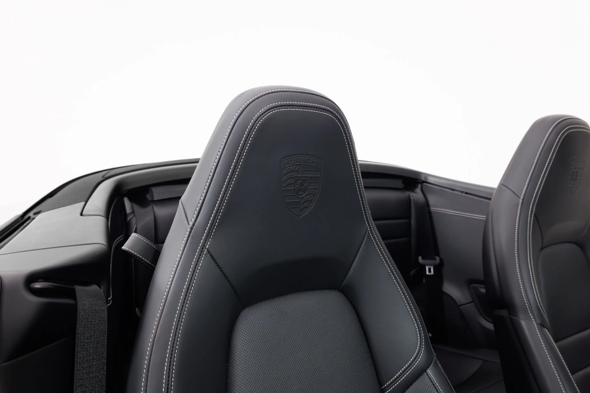 mph040_2255980939_Used_2022_Porsche_911_Carrera_1773941191_2dce8d18ce