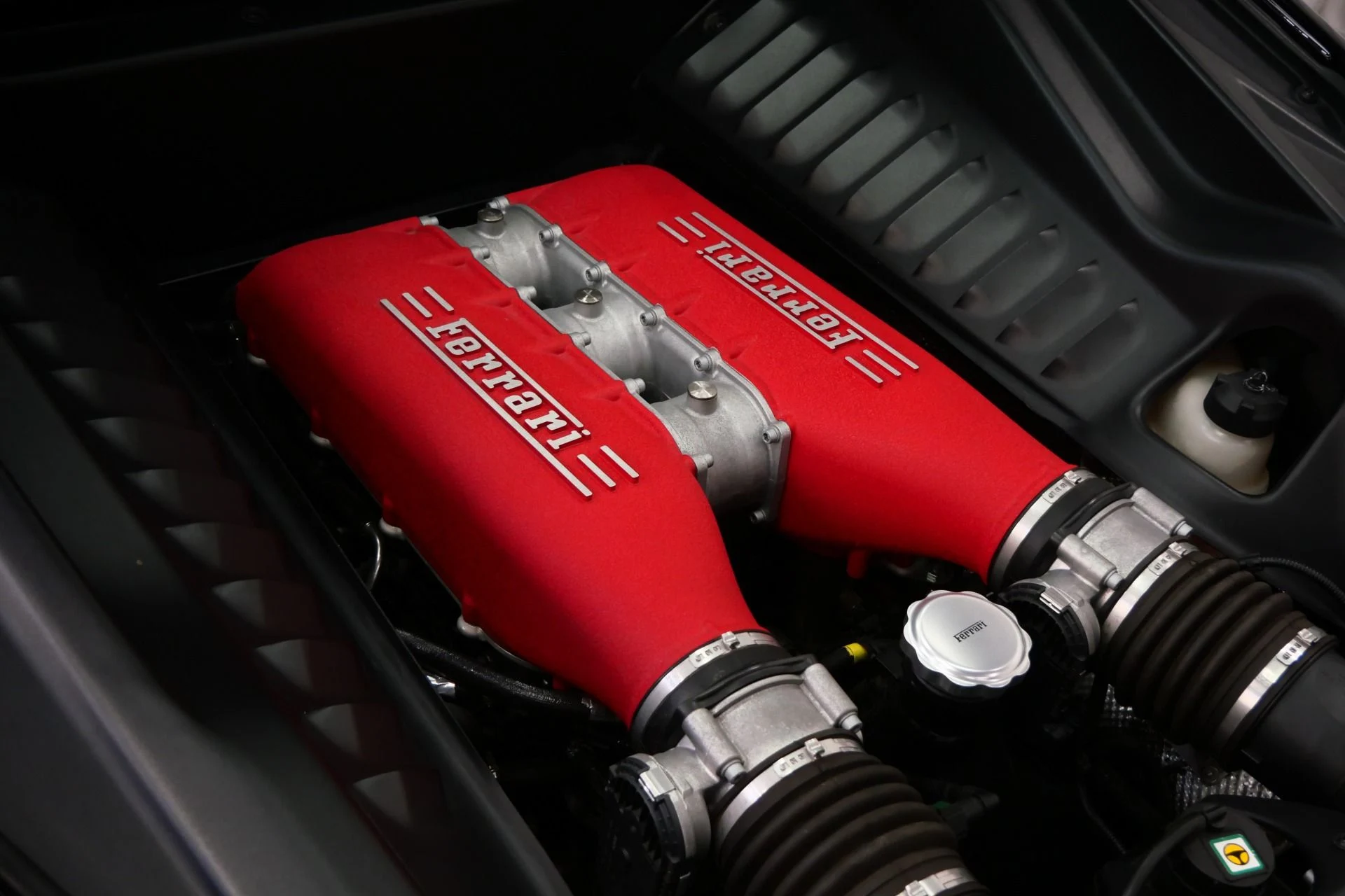 mph040_2257048169_Used_2015_Ferrari_458_Italia_1752857169_0fee09efba