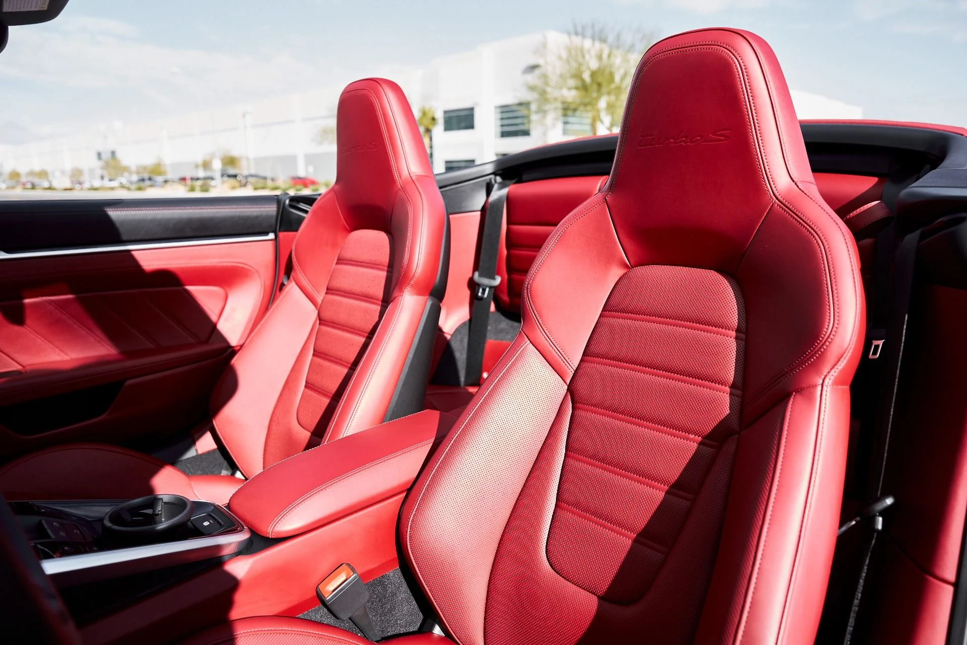 mph040_2259128855_Used_2021_Porsche_911_Turbo_S_1767839097_6d3f152fd0