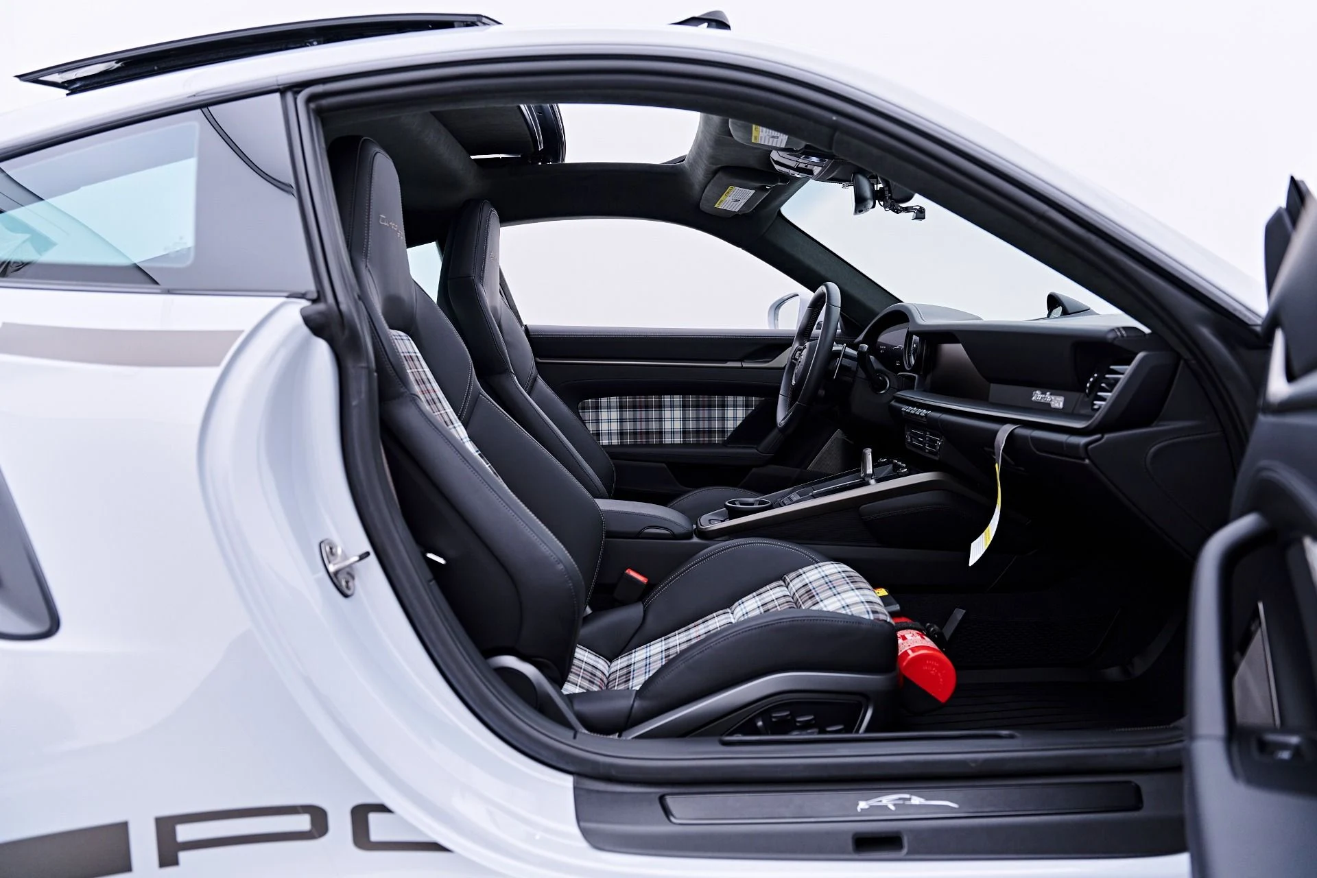 mph040_2264448499_Used_2025_Porsche_911_Turbo_S_1784161228_4c86c5f3d2
