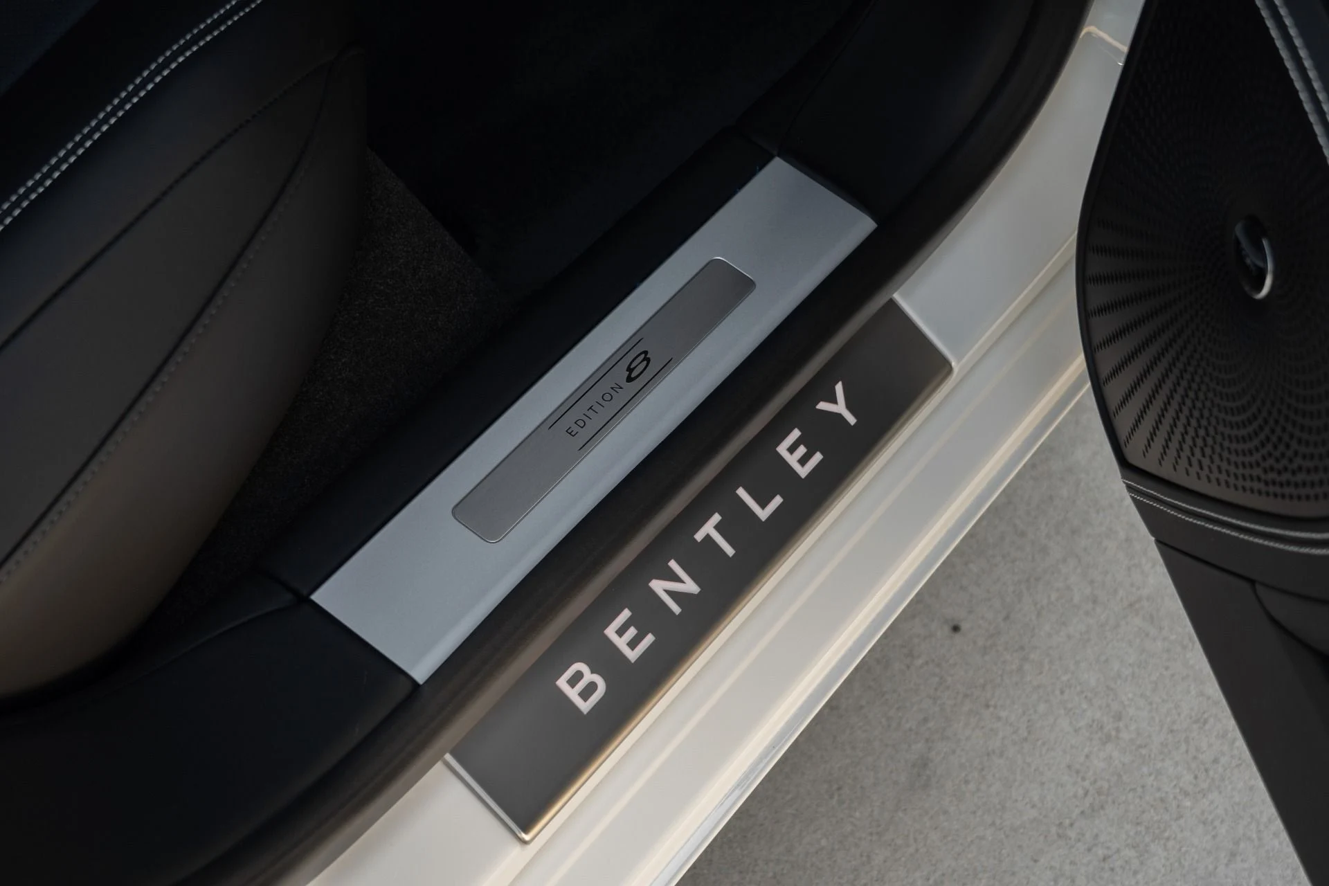 mph040_2273440455_Used_2024_Bentley_Flying_Spur_Edition_8_1757964635_ee12f39ba6