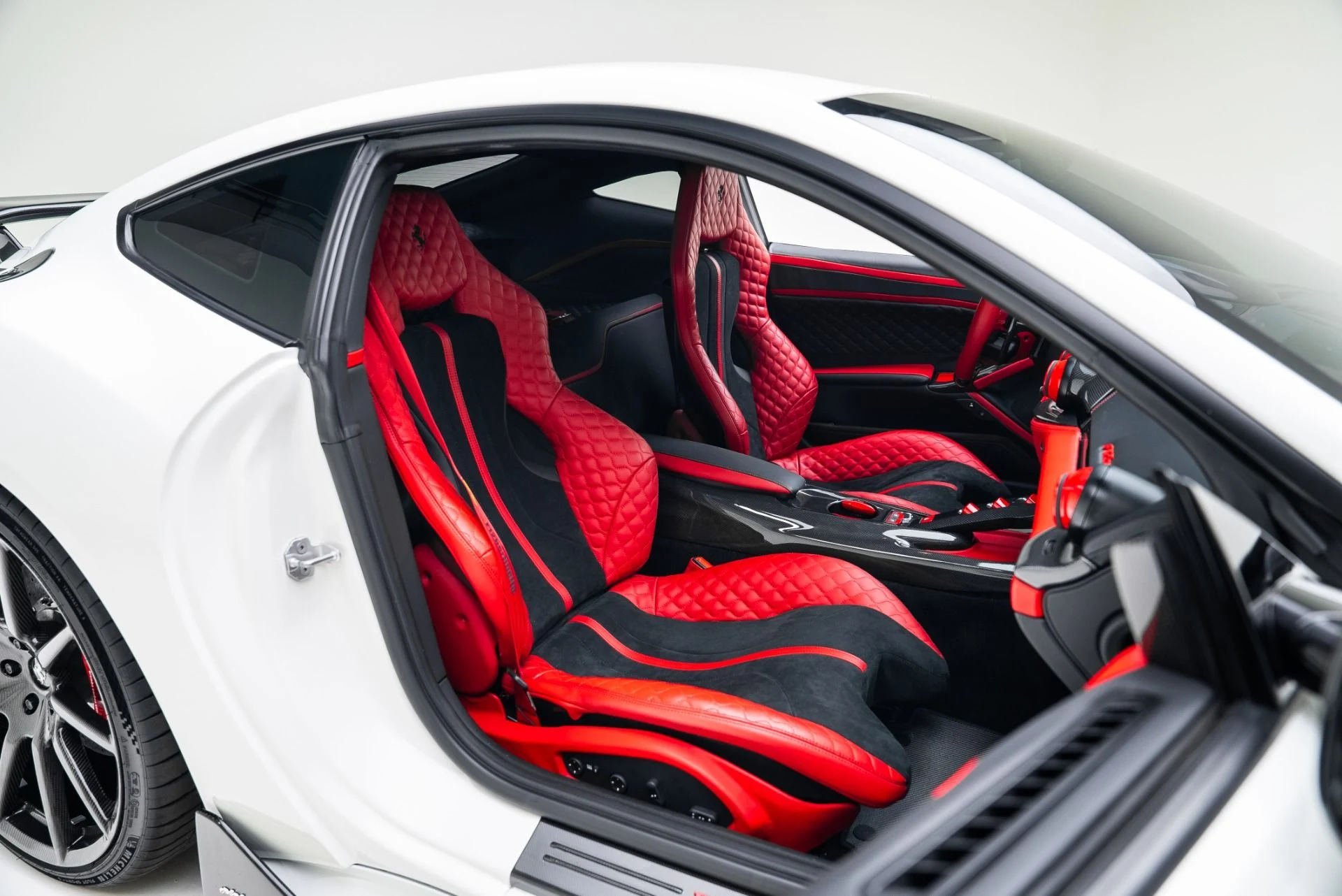 mph040_2275522461_Used_2016_Ferrari_F12berlinetta_1765305969_3f7fef89dc