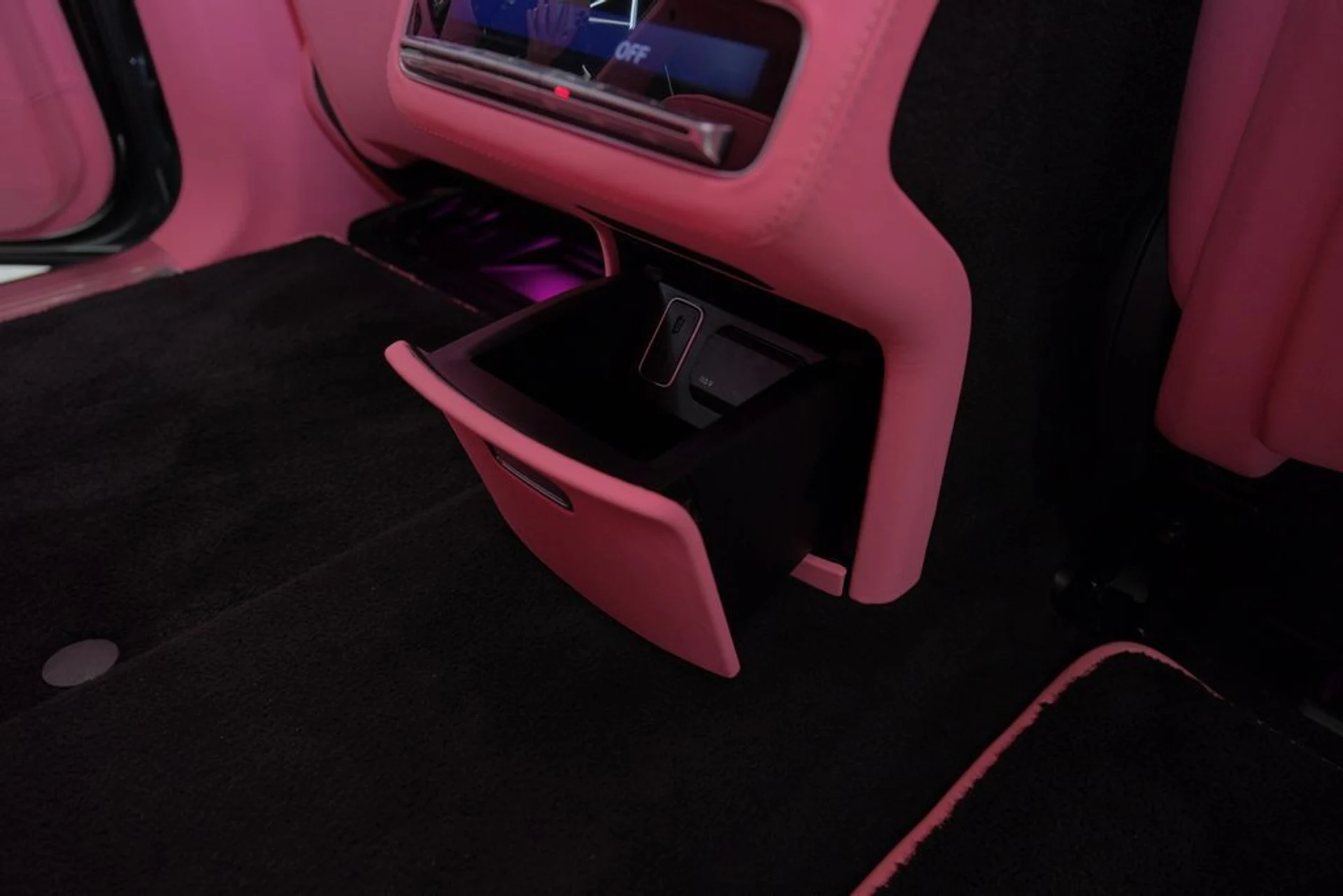 mph040_2277204928_263fdb00a9eddab998808e07f0ef37f4_300a13a763