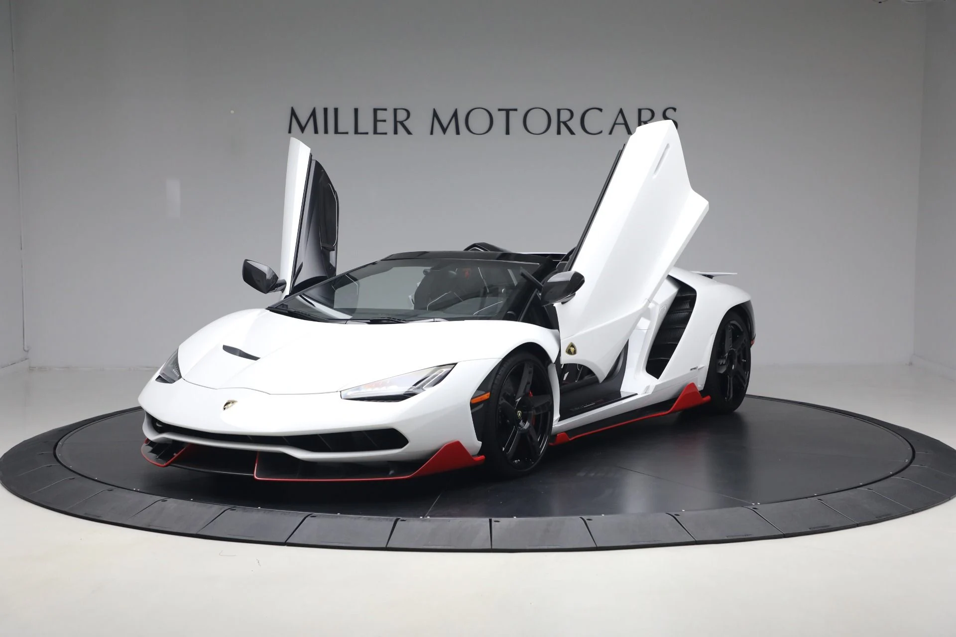 mph040_2288249855_Used_2017_Lamborghini_Centenario_Roadster_1778176880_6d305fa66f