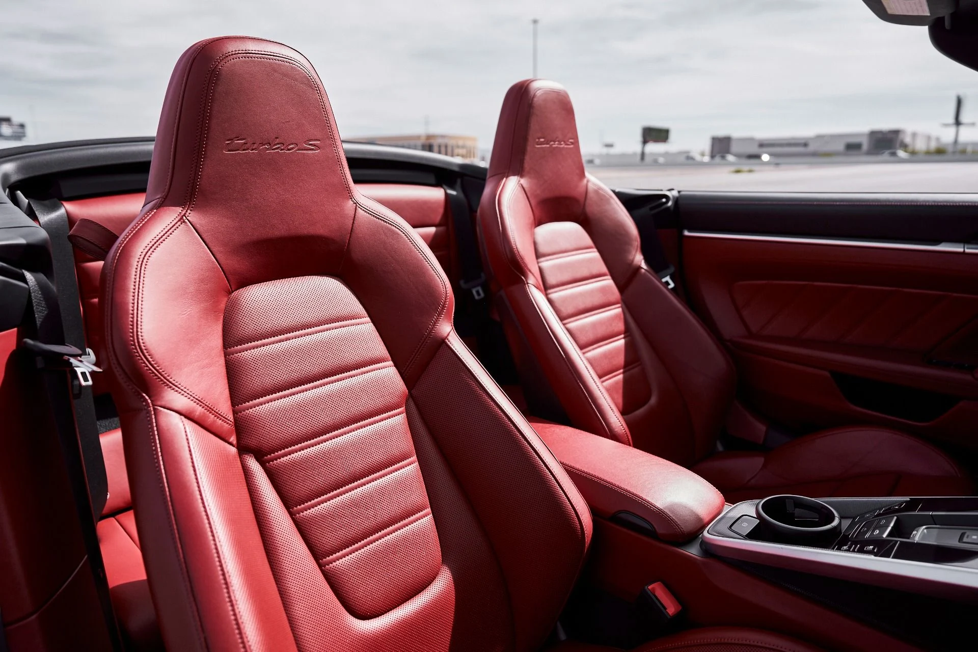 mph040_2293017906_Used_2022_Porsche_911_Turbo_S_1772308210_a2363746bb