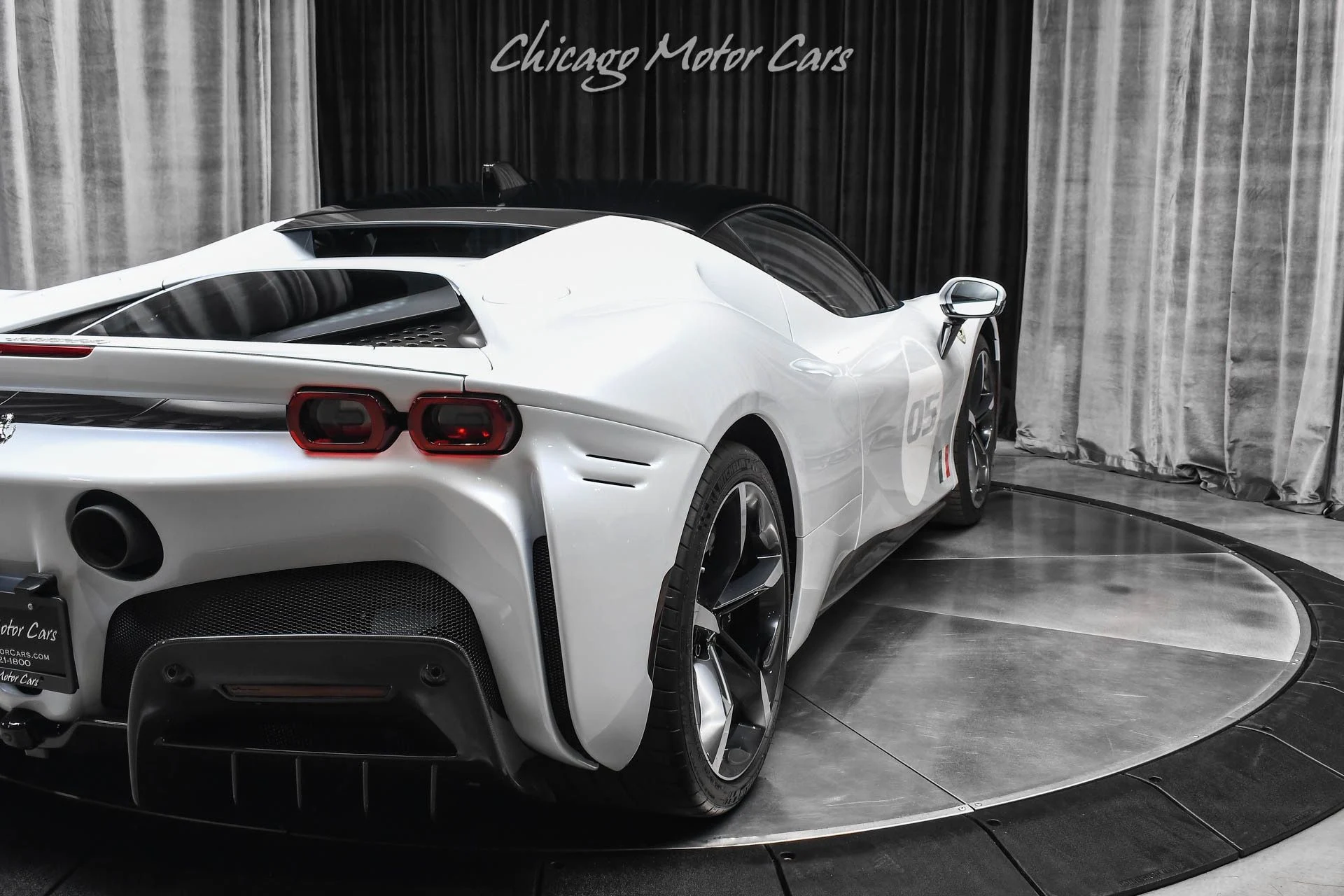 mph040_2295636297_13339_p41_l_71d2e149af