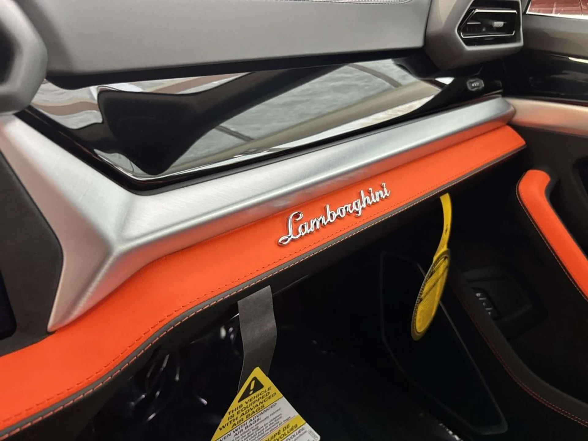 mph040_2303385701_21c9a6a74cb143900b684e47c2c95d7bx_2d18aed472