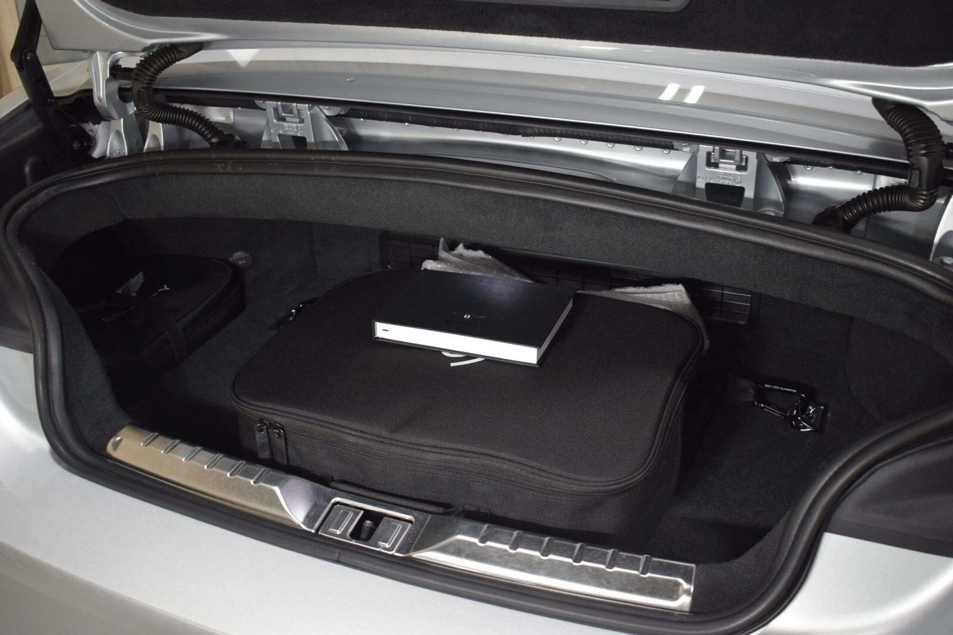 mph040_2303491776_964a891e7f1a7a2758302b6d022ba5cdx_342c614182