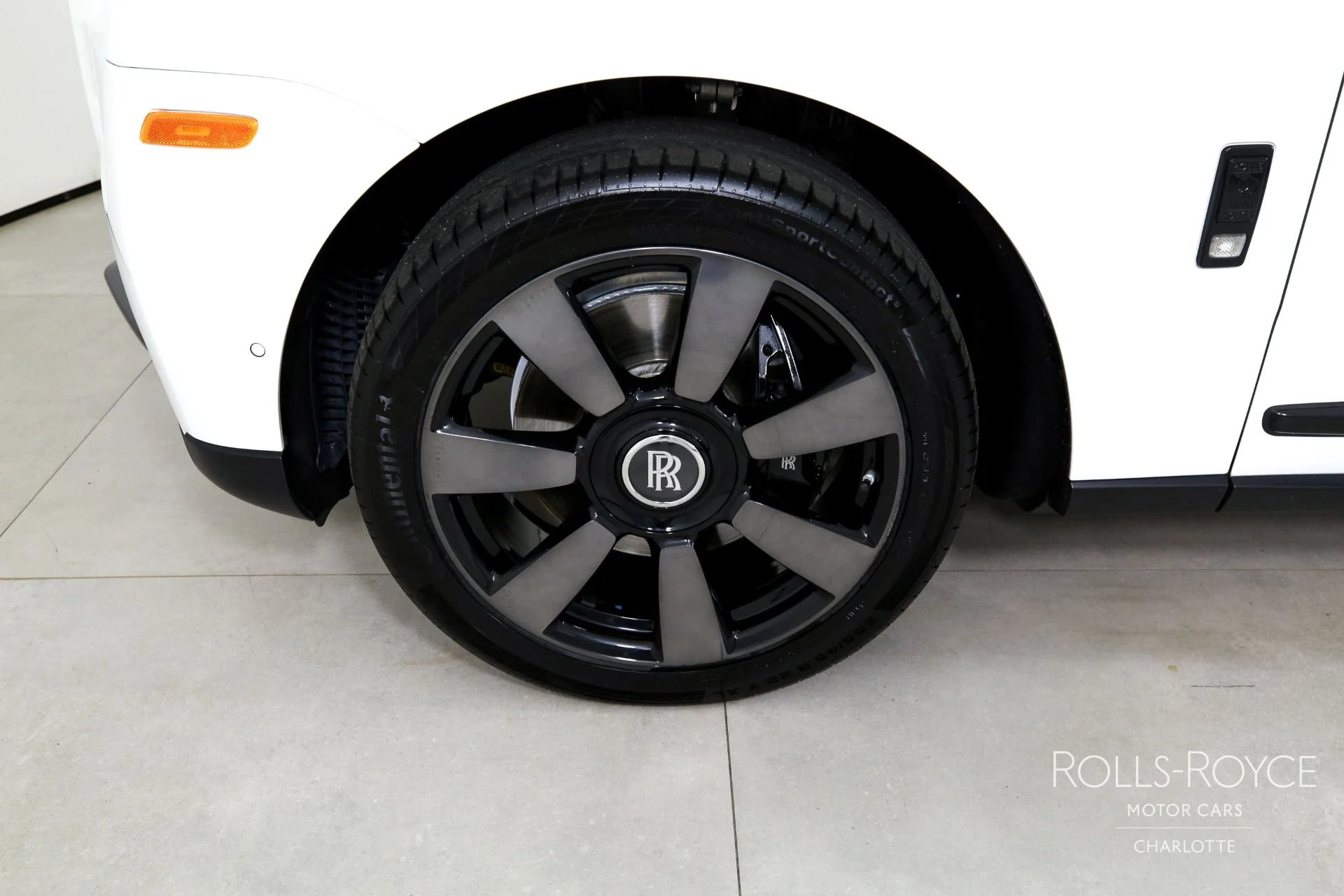 mph040_2312546440_Used_2022_Rolls_Royce_Cullinan_1773253709_8eccc6340d