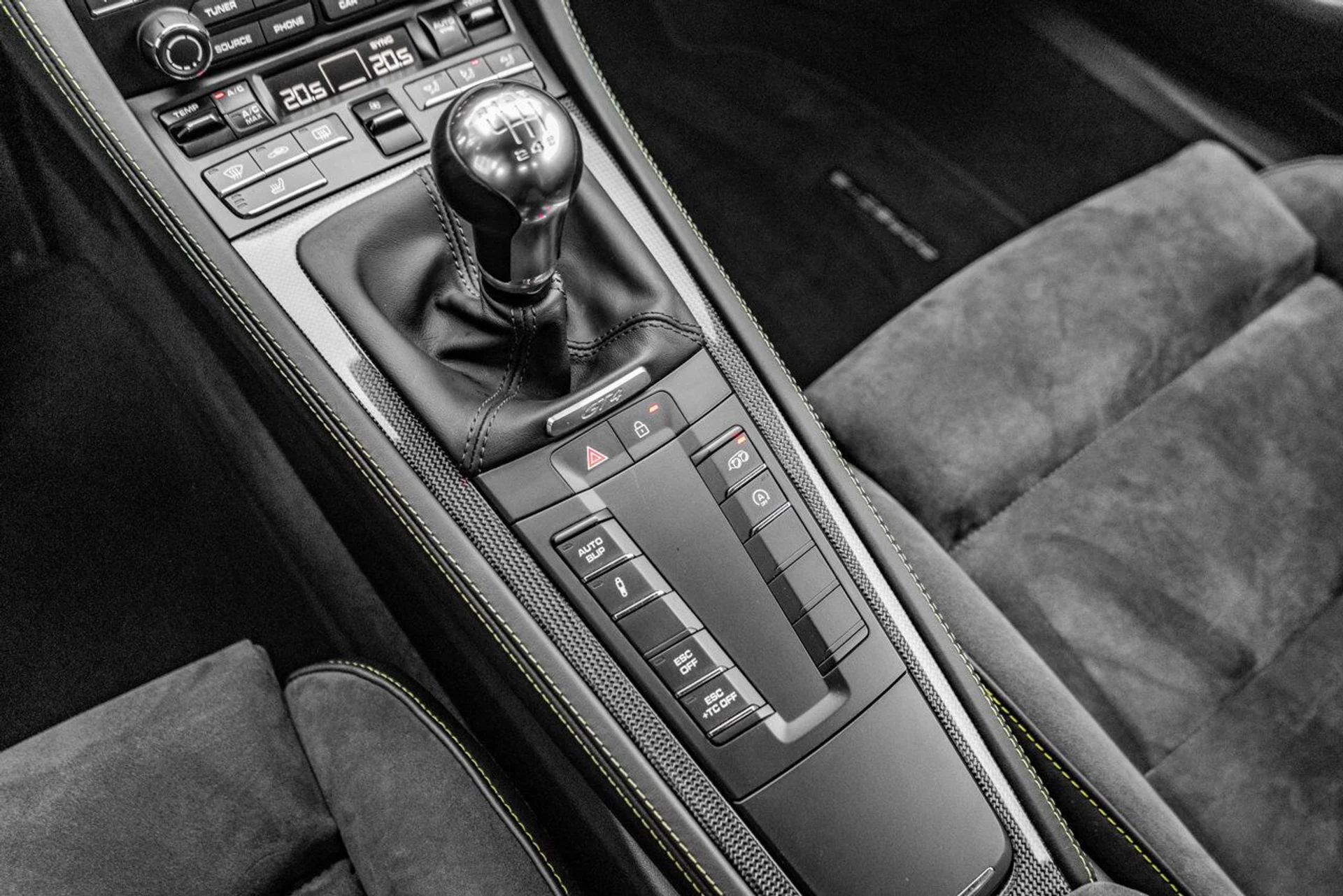 mph040_2313898745_porsche_718_cayman_2020_20d01da6cc