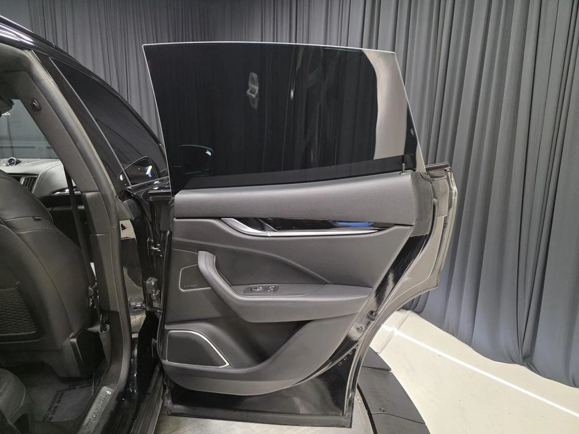 mph040_2324690533_Lu_K_Og_ODXH_Md_Z_Qtsmn_Ic_I47x26xs_caac12d764