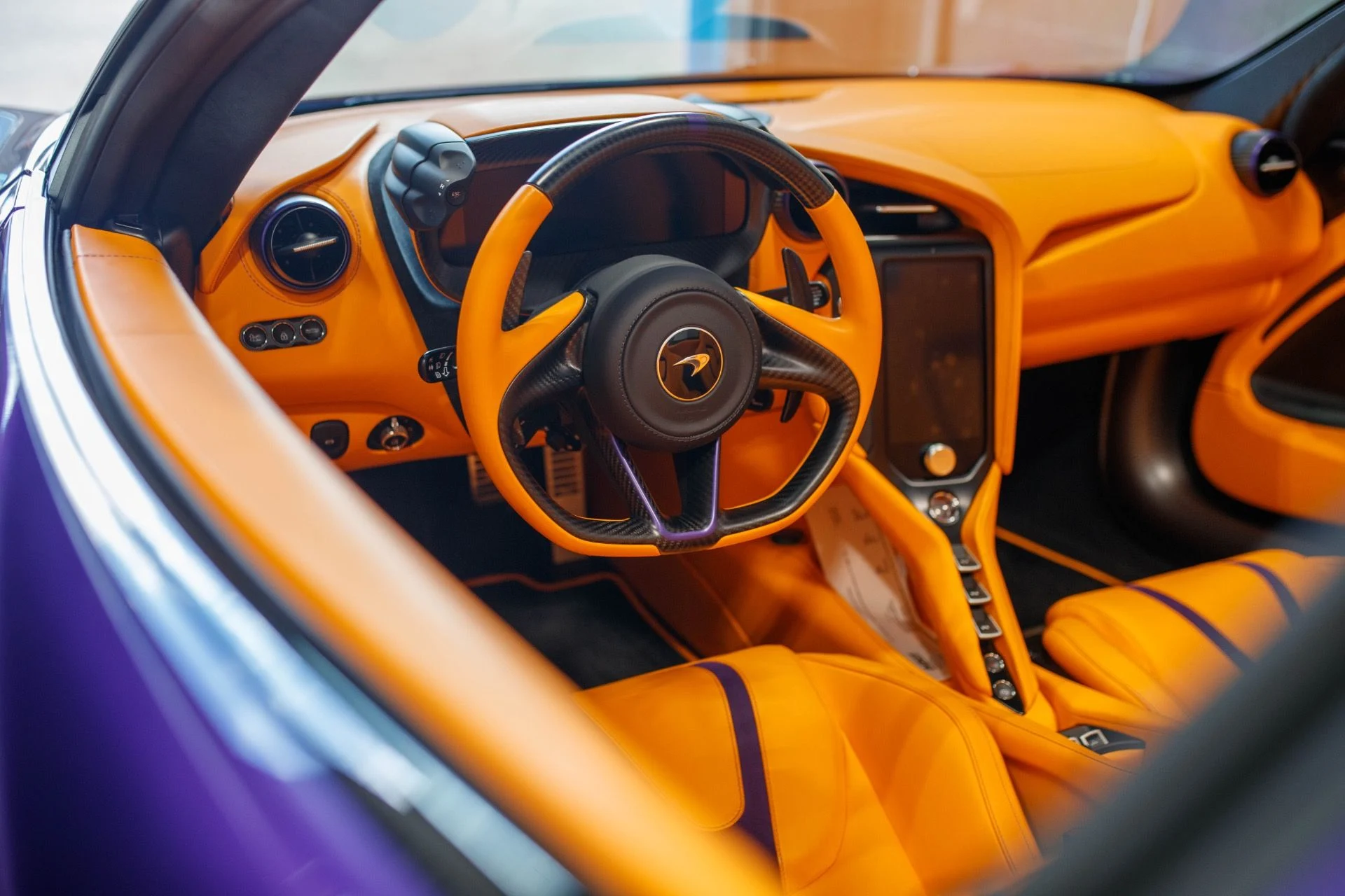 mph040_2329226011_13749_p41_l_e0f0301368