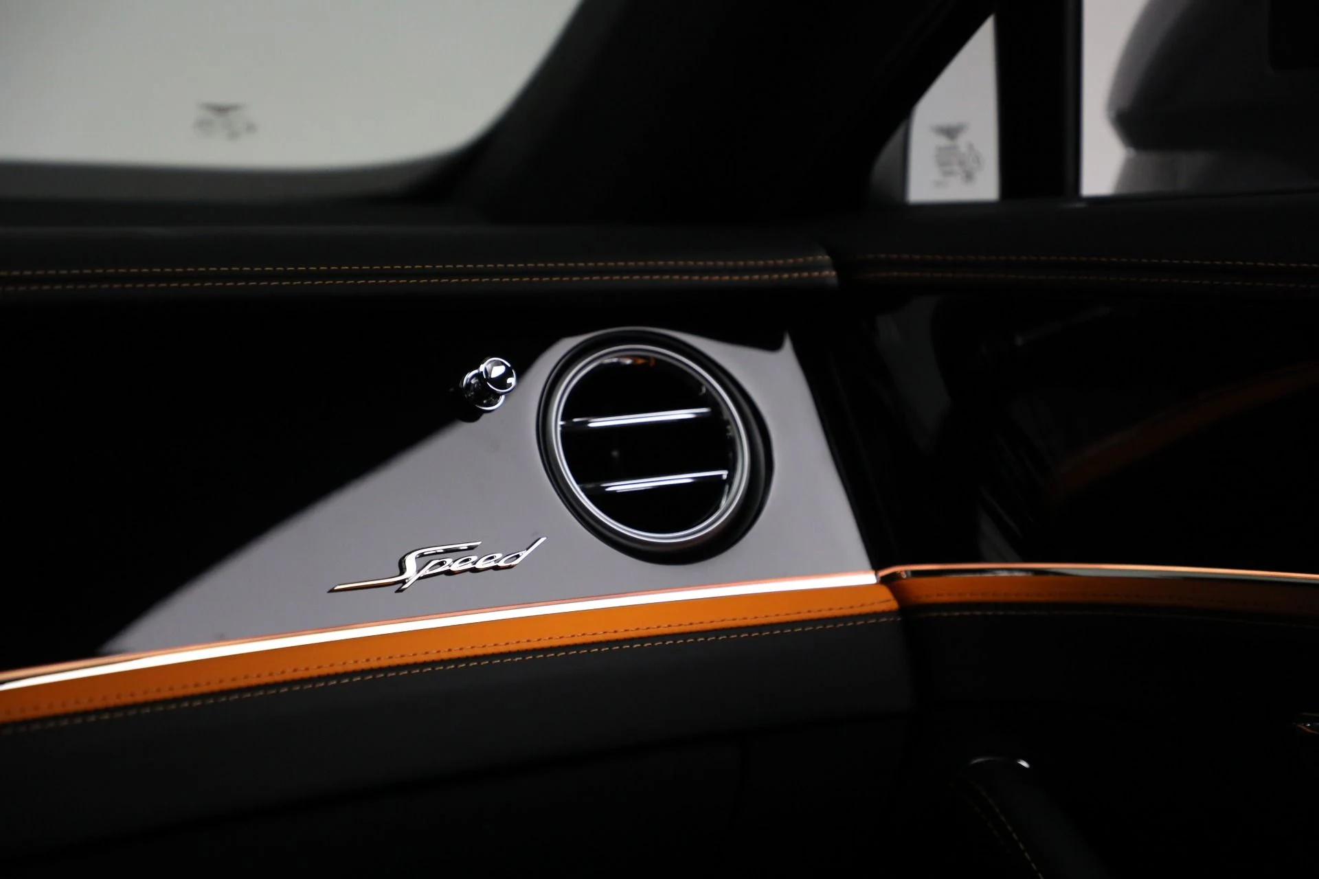 mph040_2331896822_New_2025_Bentley_Flying_Spur_Speed_4bc5acb896