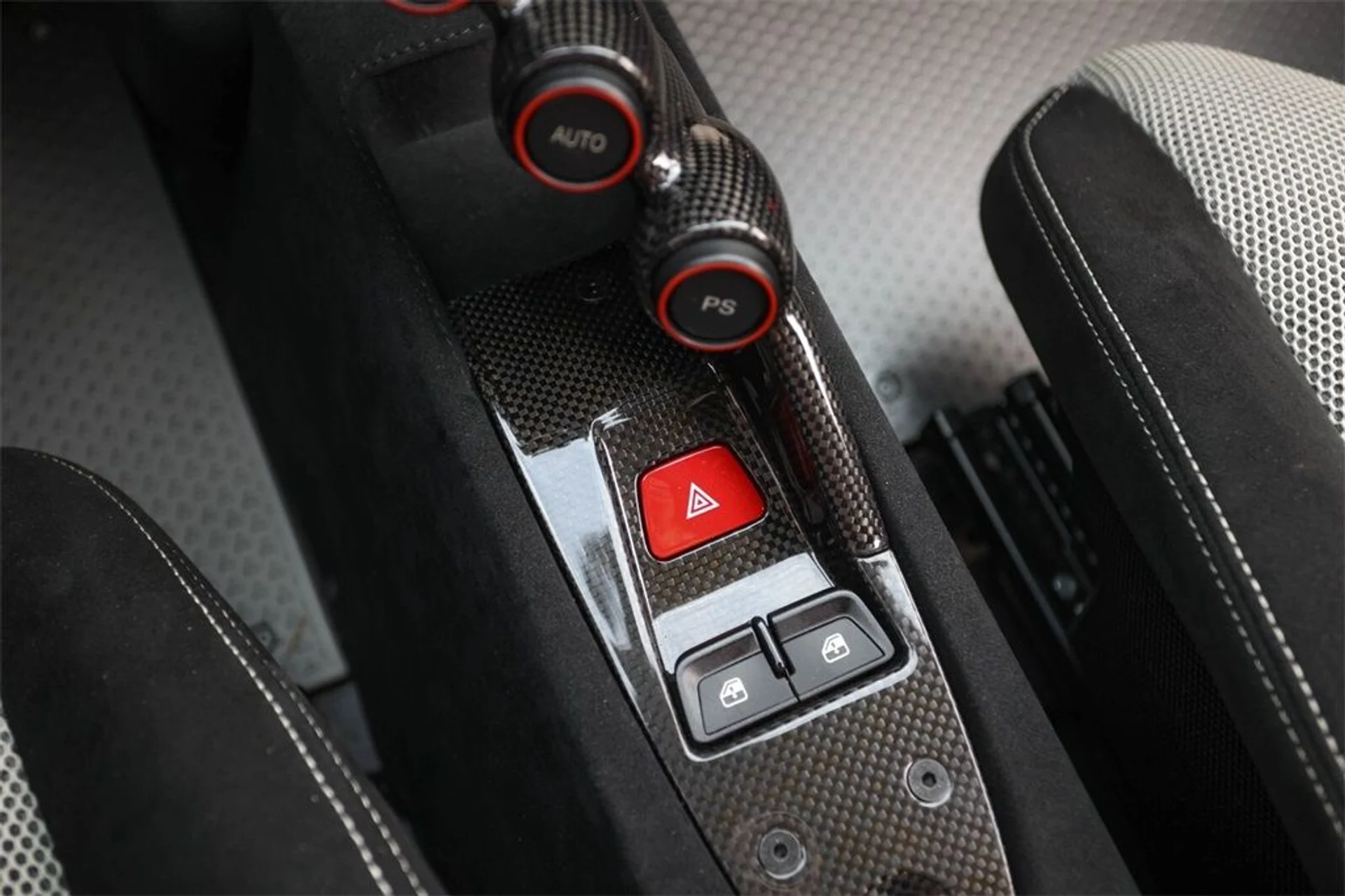 mph040_2339489367_220b24df5febc8def79412f1f91af4a5_8b0edbf00e