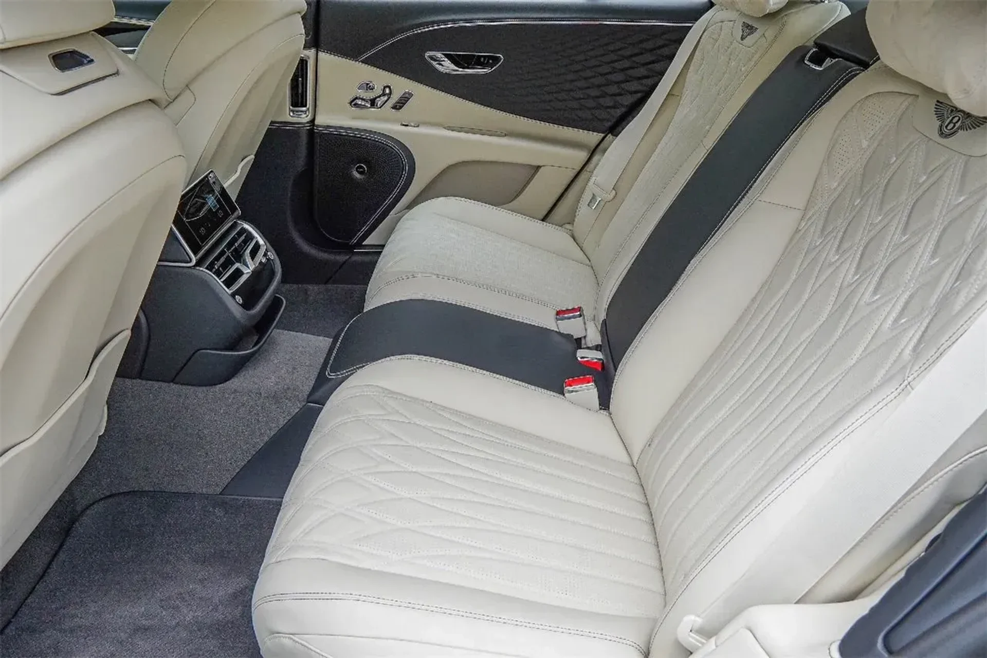 mph040_2344001703_7804b6411c644963a8bc53791c5ecb59_9376c115d6