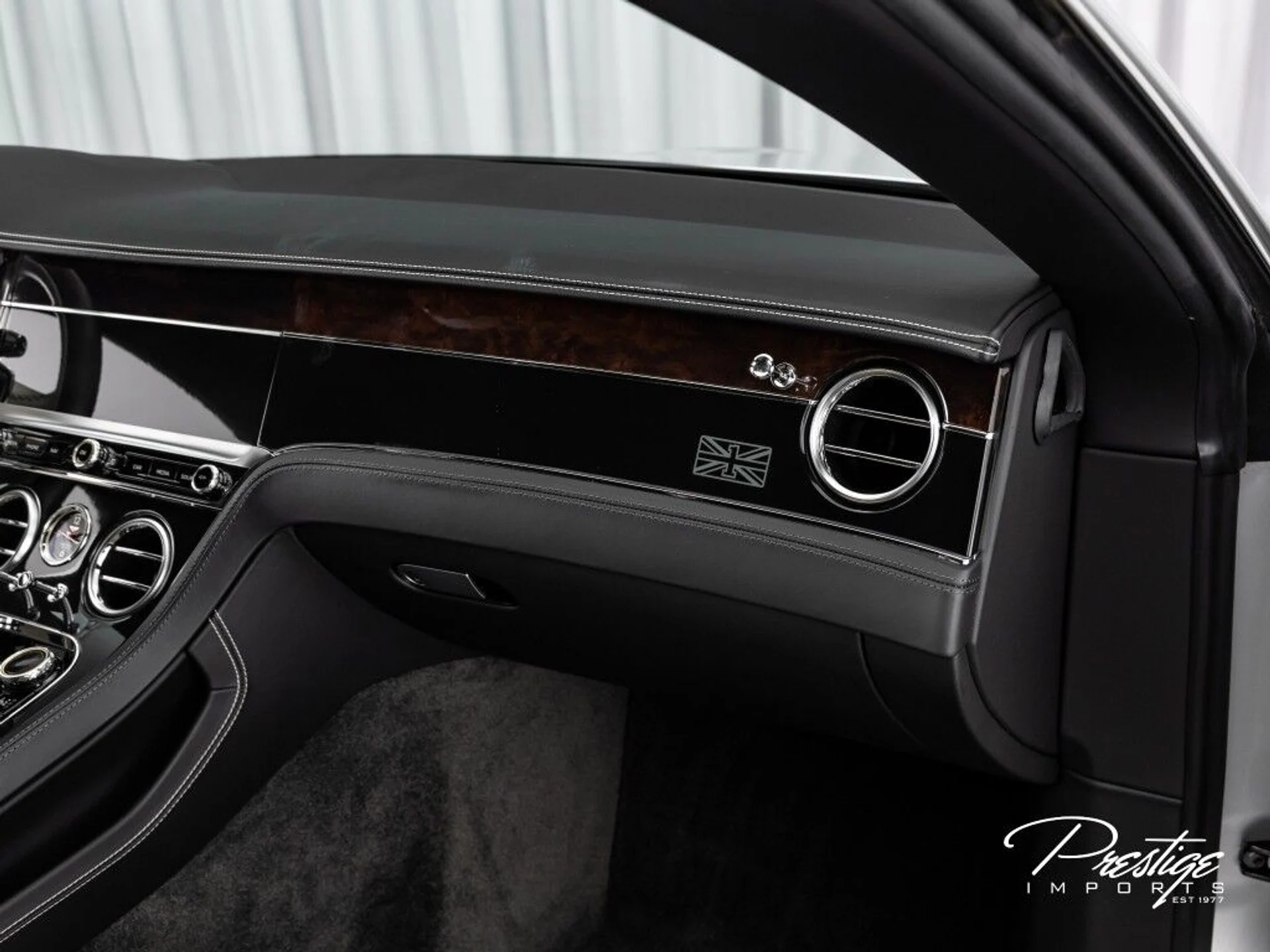 mph040_2351039852_a1366f3a05e6d4d826740e4f05af2524_89ae5da503