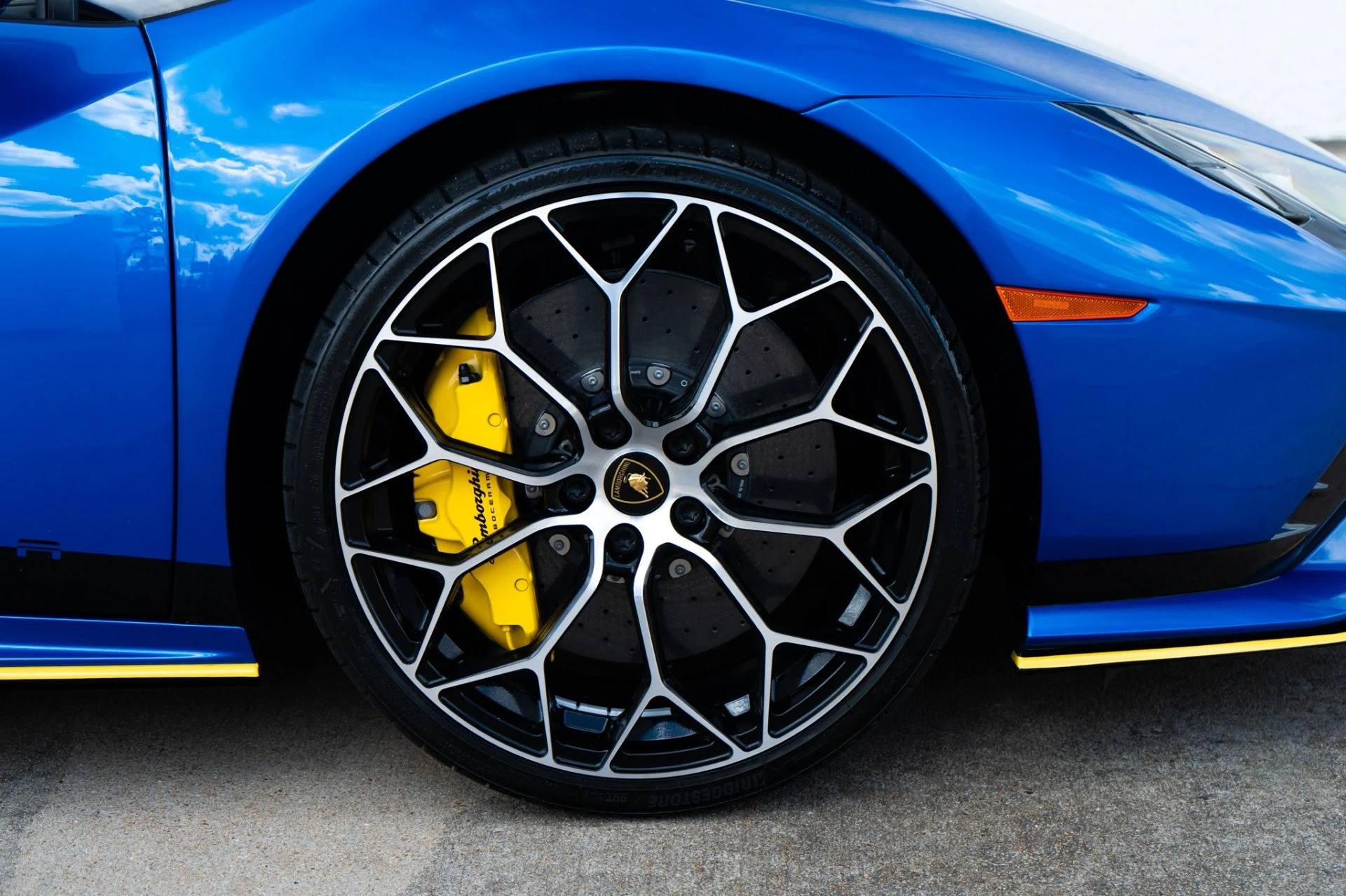 mph040_235688100_Used_2023_Lamborghini_Huracan_Tecnica_1790706861_2773d5e088