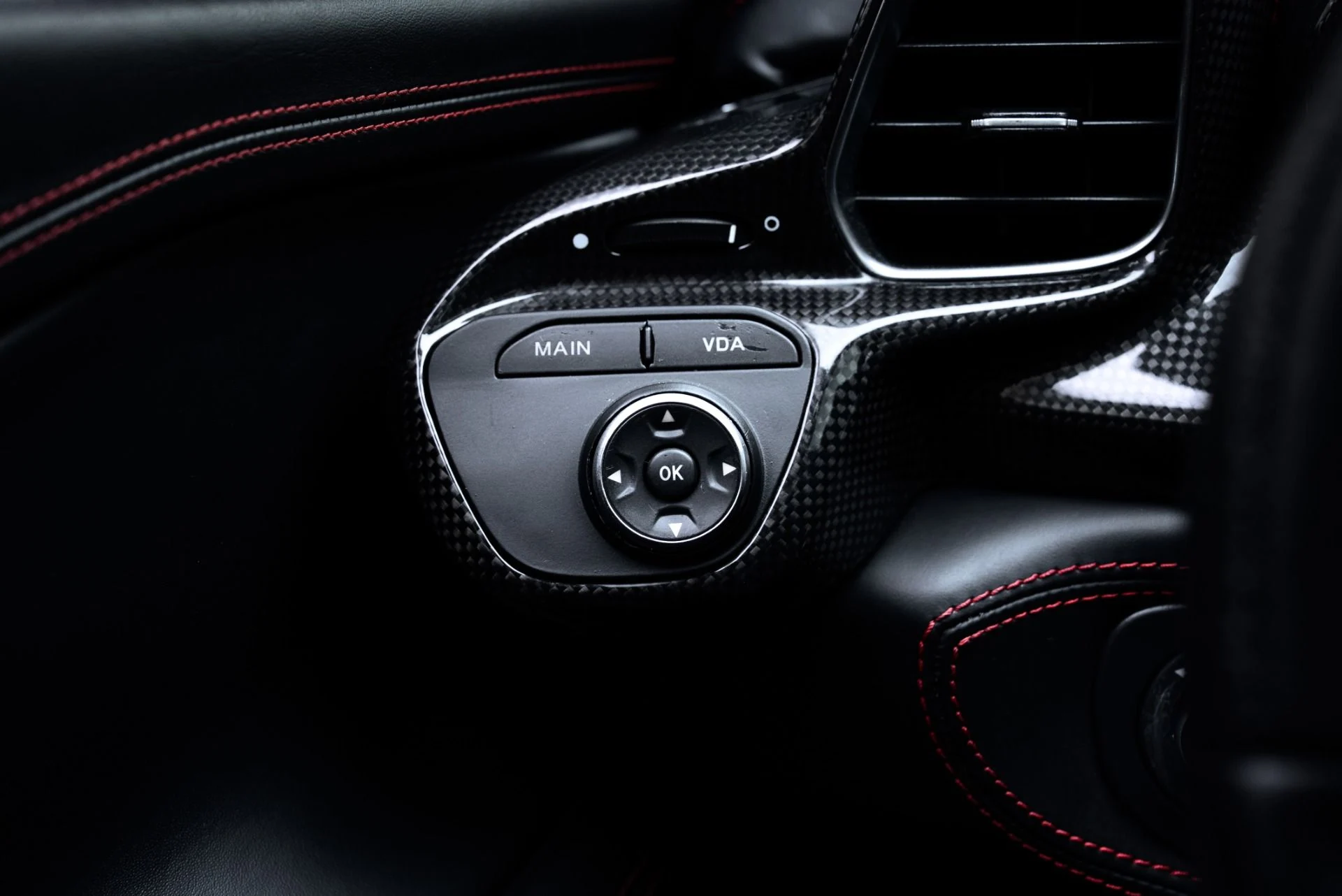 mph040_2376198319_Used_2010_Ferrari_458_Italia_1775250698_e902f0da0d