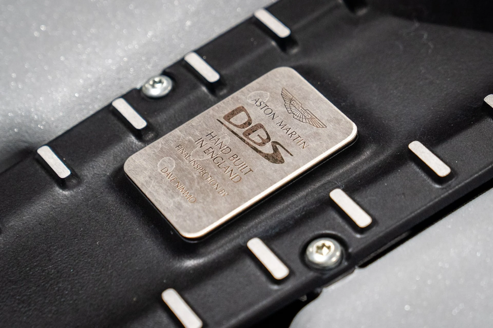 mph040_2379655707_Used_2020_Aston_Martin_DBS_Superleggera_1767994595_810fb1c5f5