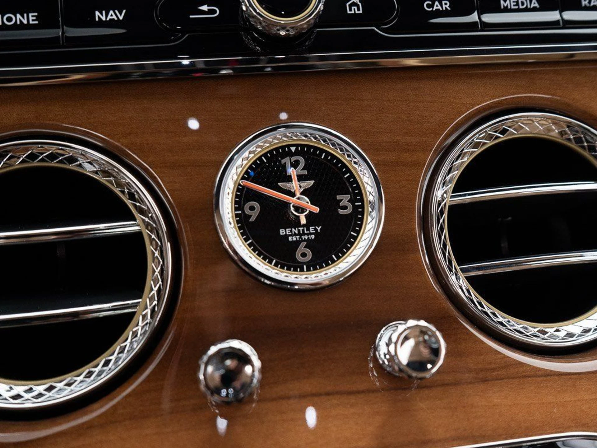 mph040_239145456_7ba7a783286c17e039139bd3e32e8c38_26765815ae