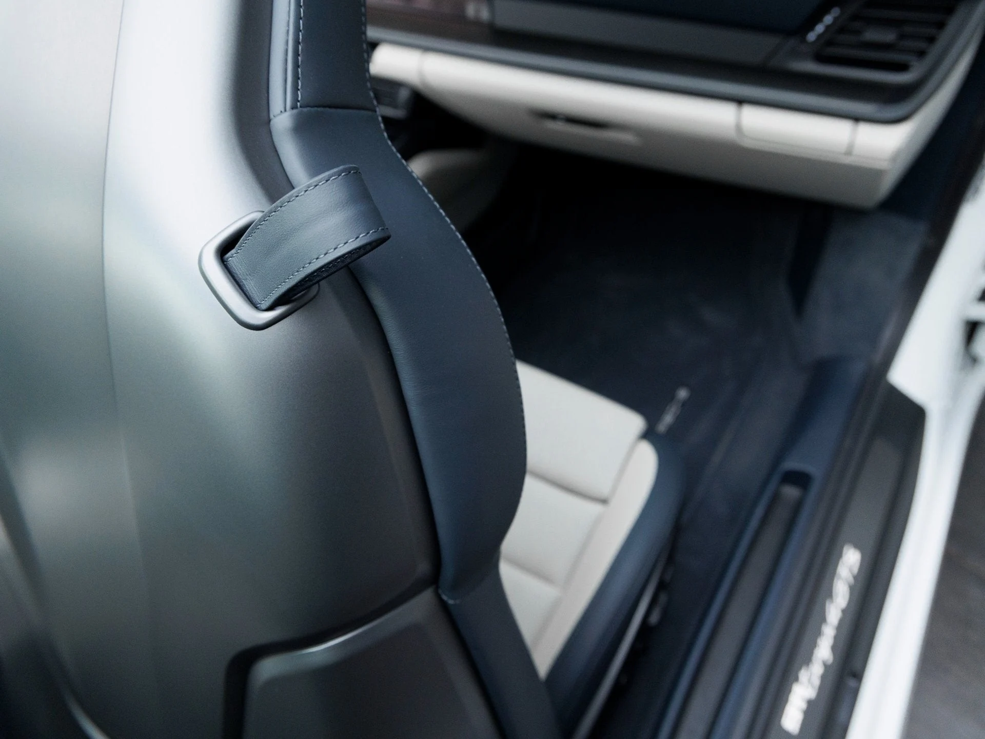 mph040_239803140_41_132cba0c6b