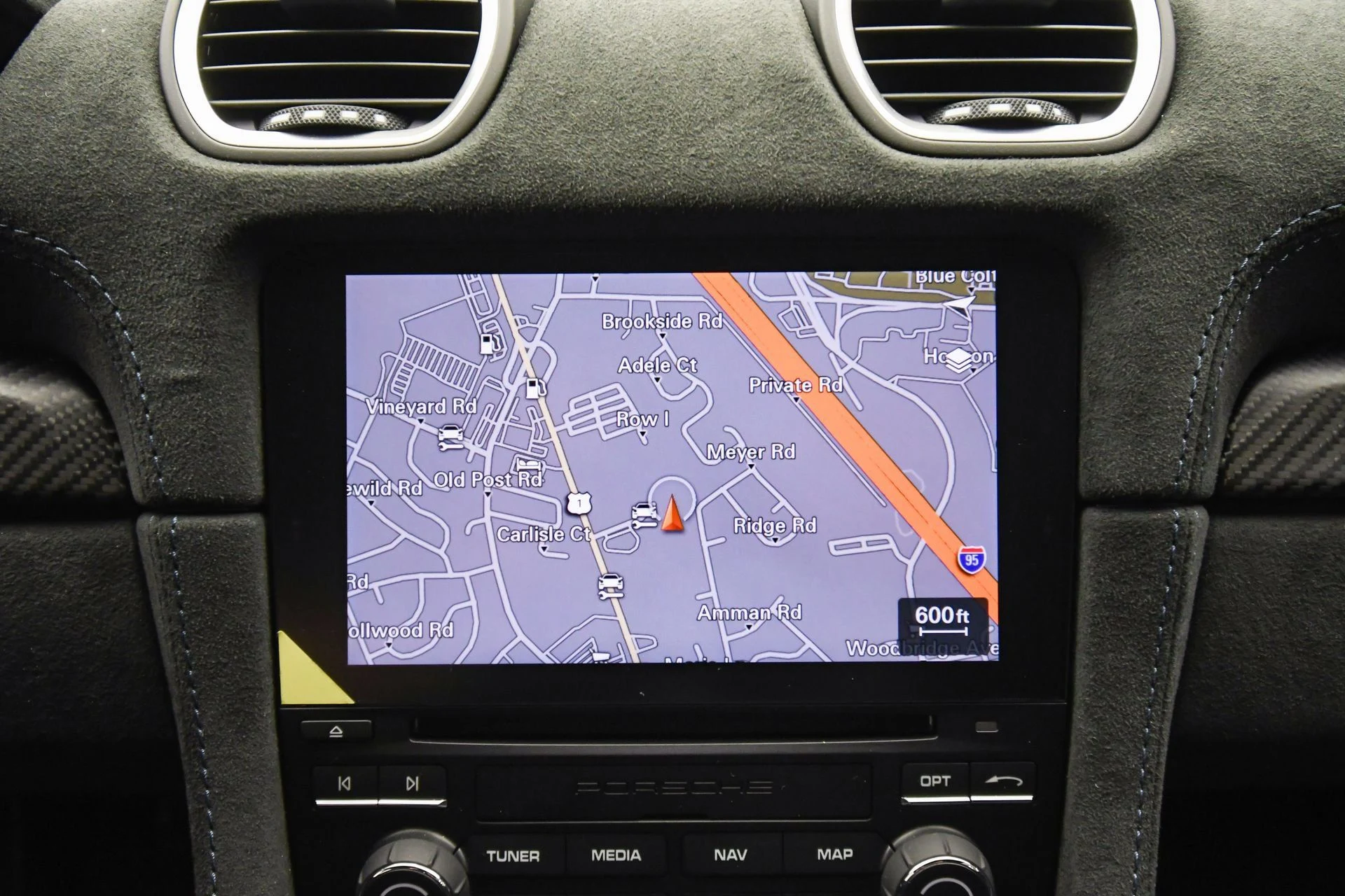 mph040_240839691_edfb8d3d2964421f9627c36594afcb84_8197e19594