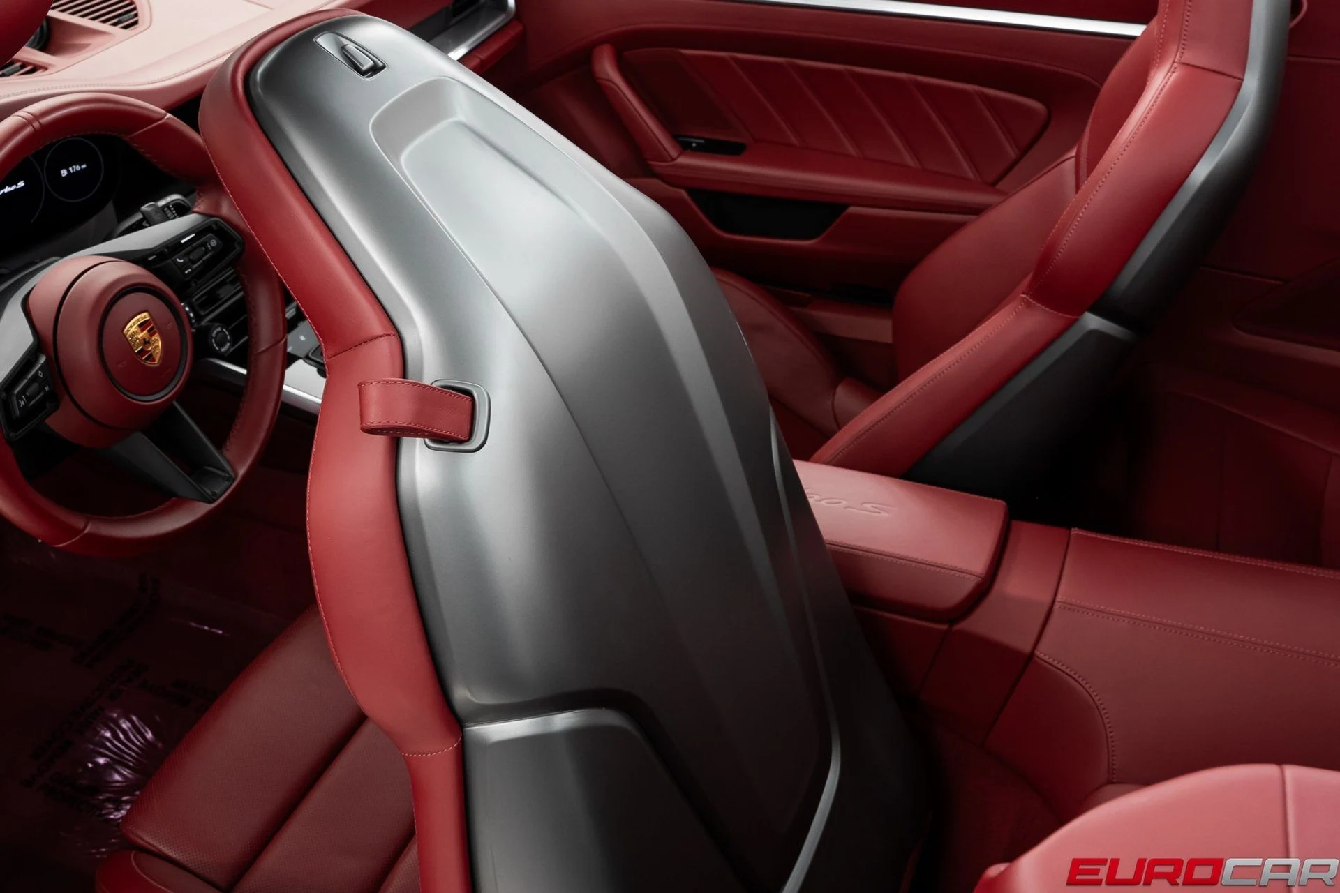 mph040_2411618046_image_41_f88a9bfe91