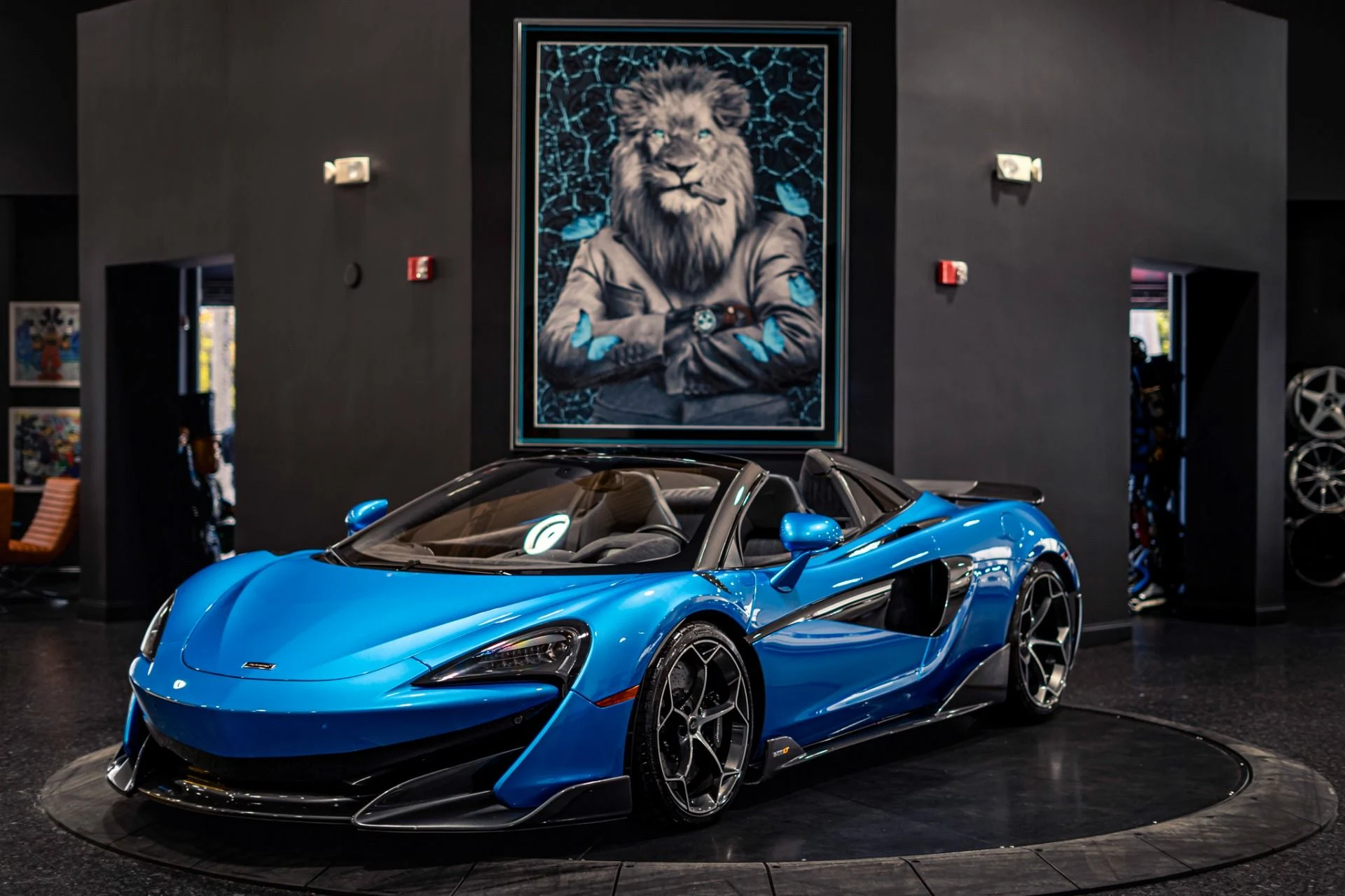 mph040_2414913540_Used_2020_Mc_Laren_600_LT_Spider_MSO_Ludus_Blue_308000_MSRP_1779204636_48c6462aa5