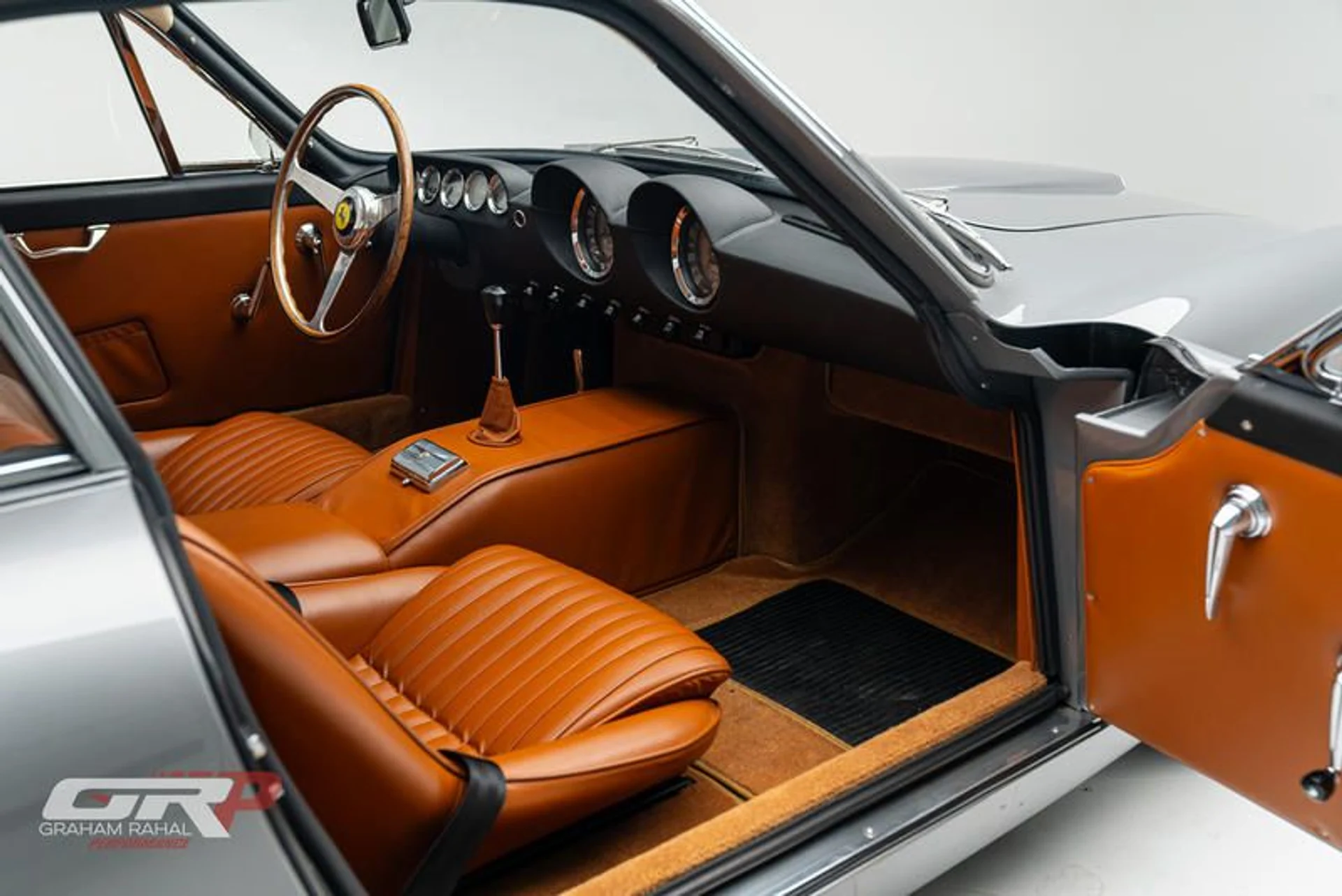 mph040_2438287050_EE_1_A9574_0449_4_BC_3_98_A1_EE_80358_E9566_7c2f18ee16