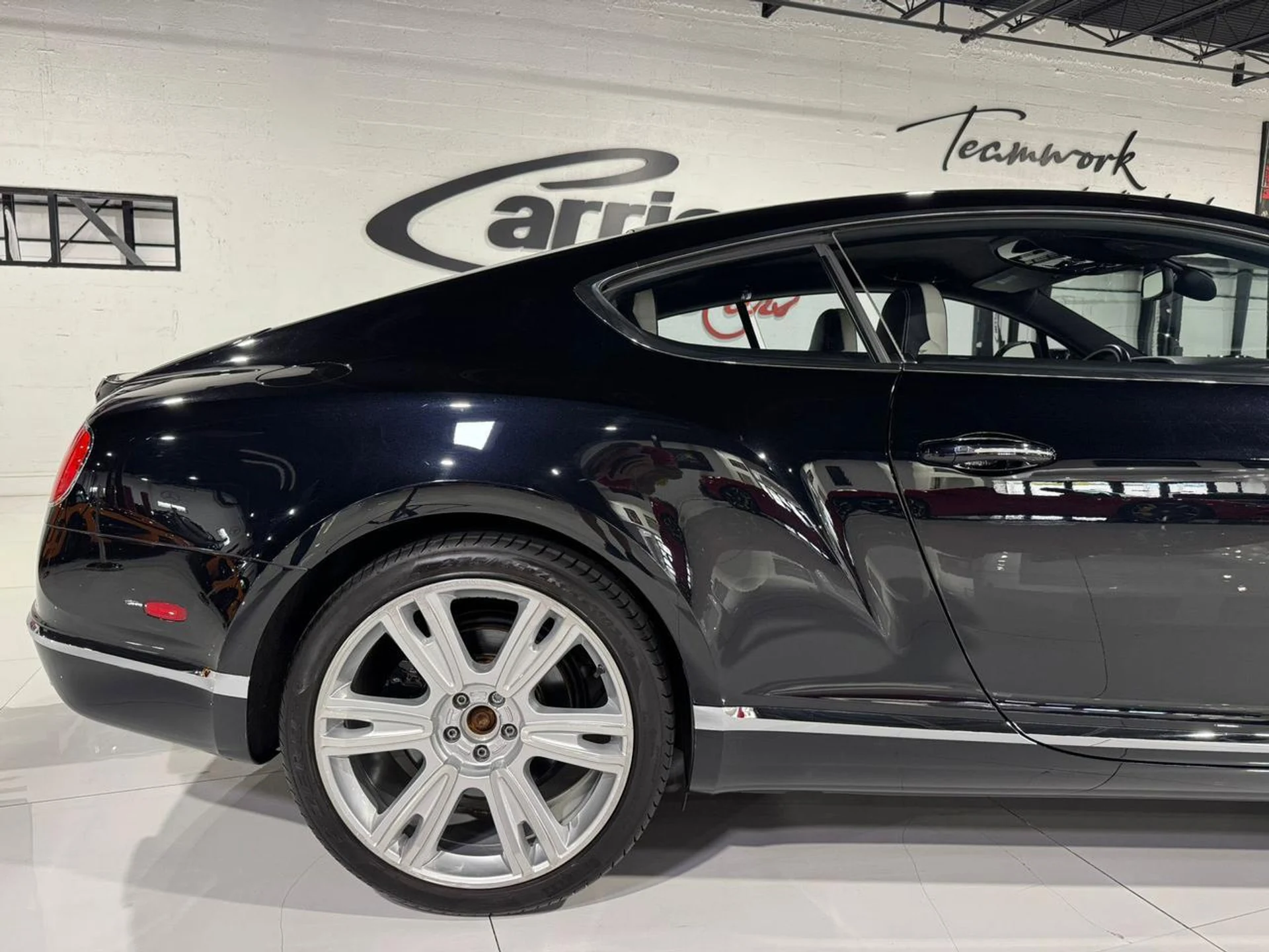 mph040_2438372423_43685558ce2145b26ba4dccb204f903a_d6a589e965