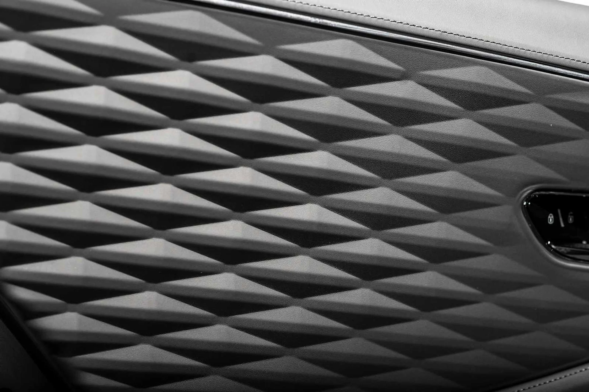 mph040_2445746668_531a6b8363ce1ff7e9deaad08fa45782x_228695aa0d