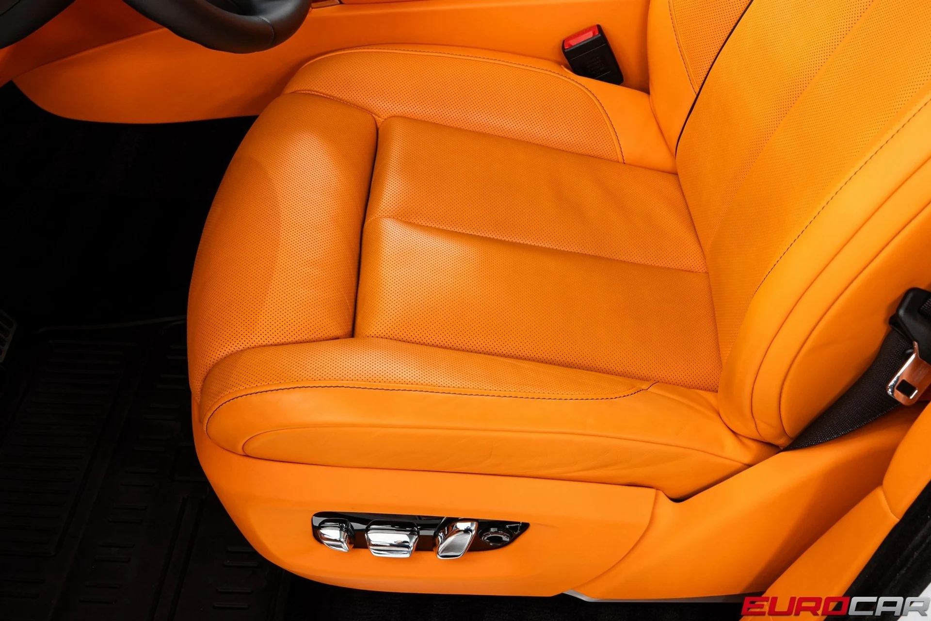 mph040_2449368030_image_41_abb91994ae