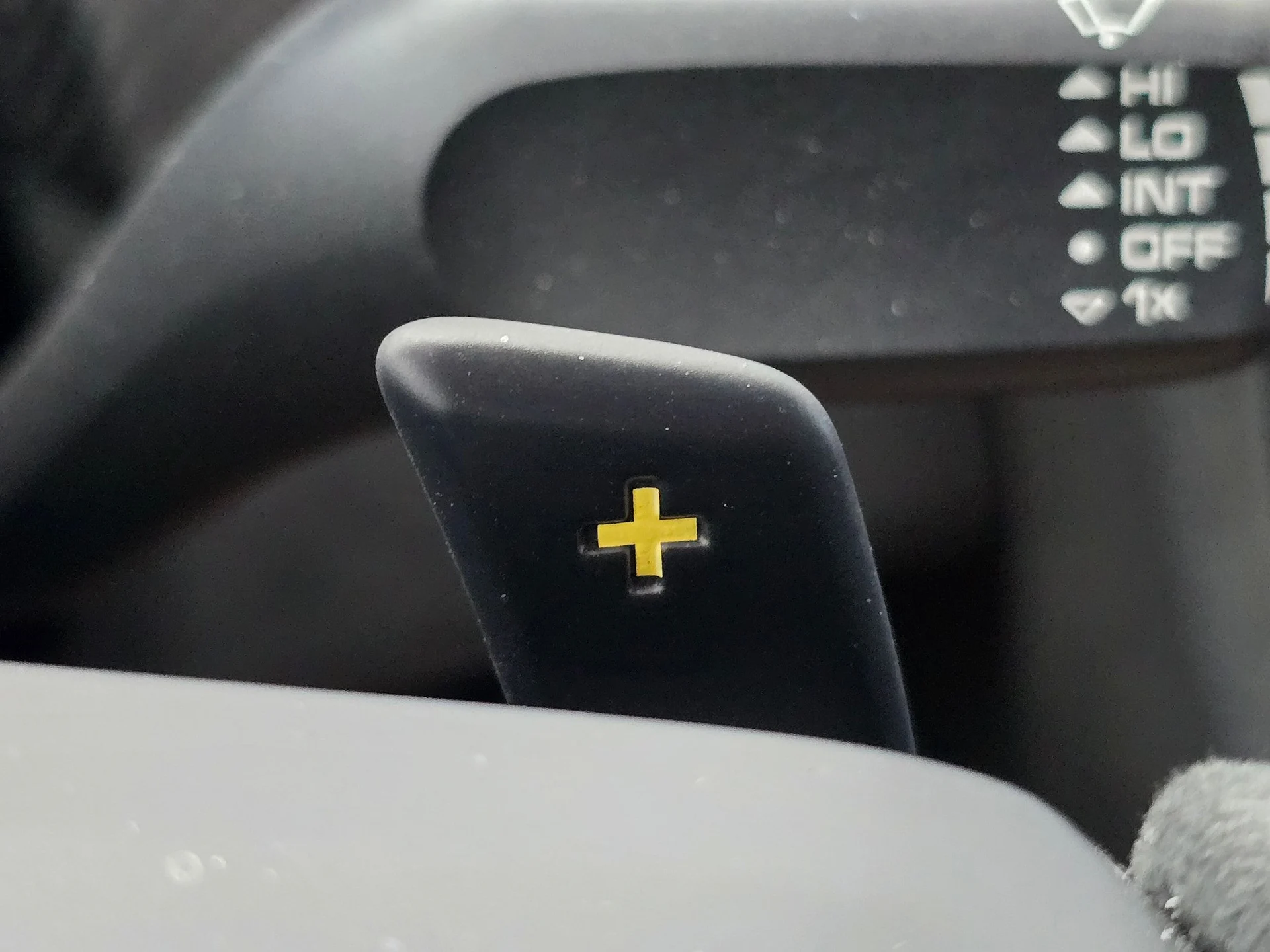 mph040_2453434902_28b344d81c9afe2bcf031bb248347e74x_7401a0e978