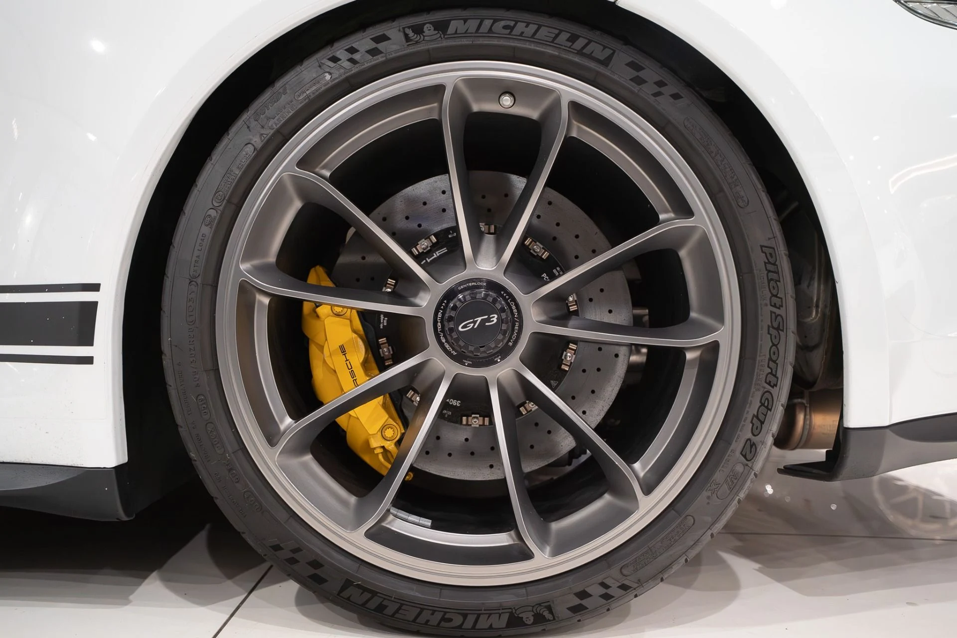 mph040_2453625679_13450_p41_l_e9d57f79ea