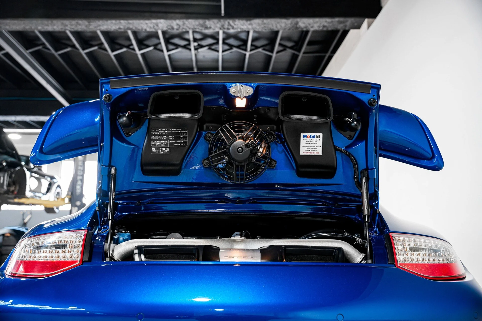 mph040_2459275319_7c398543e054b528b087eb4ceff3355fx_90a9df5eba