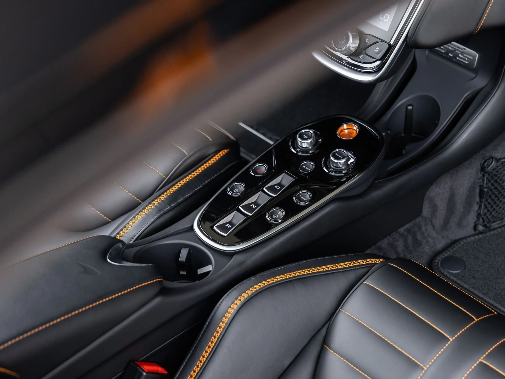 mph040_2460792374_41_f80b6ac809