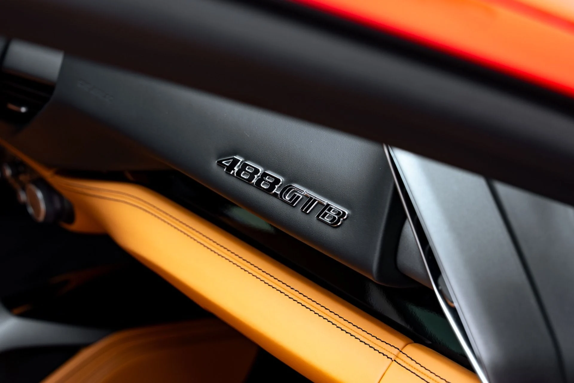 mph040_2462337083_Used_2018_Ferrari_488_GTB_1776815773_ca1fdf9068