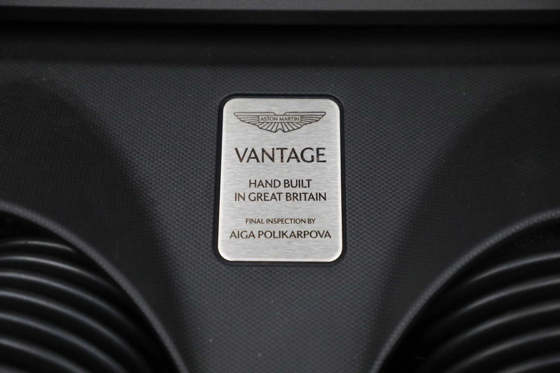 mph040_246250863_New_2026_Aston_Martin_Vantage_Roadster_1762206619_0a648fa01e