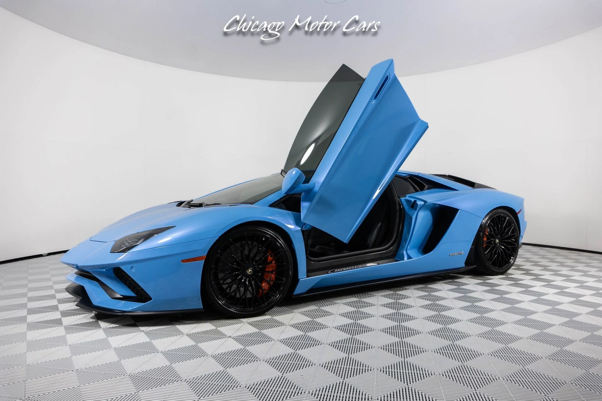 mph040_2468786297_10933_p41_l_32a6fd2aff