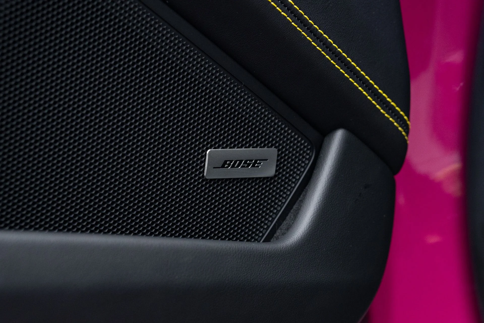 mph040_2473921414_Used_2024_Porsche_911_GT_3_1776966322_cd274c7df9