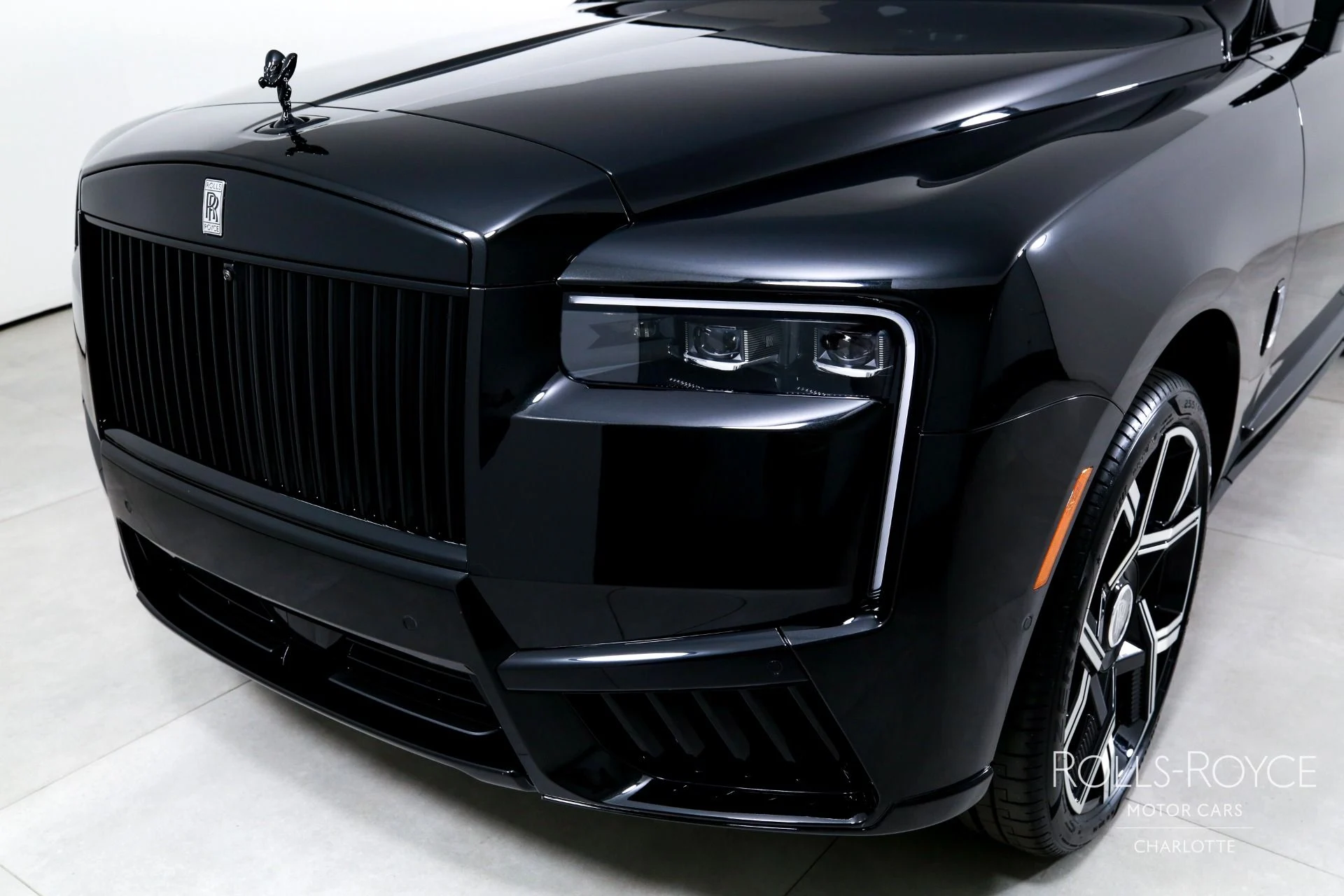 mph040_2476132586_Used_2026_Rolls_Royce_Cullinan_1767024631_d990cb9d57